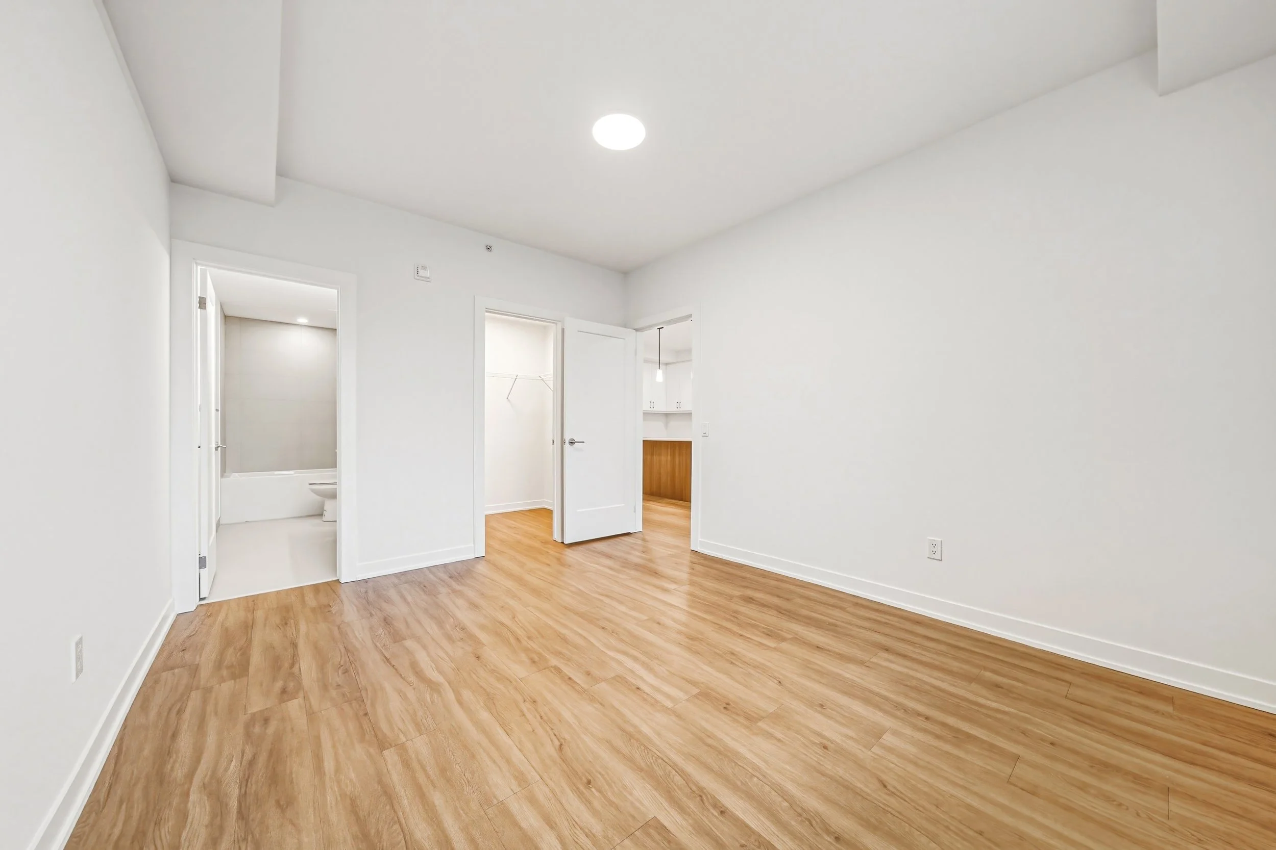 15-Regal - 155 Greenbrier Road, Cambridge.jpg