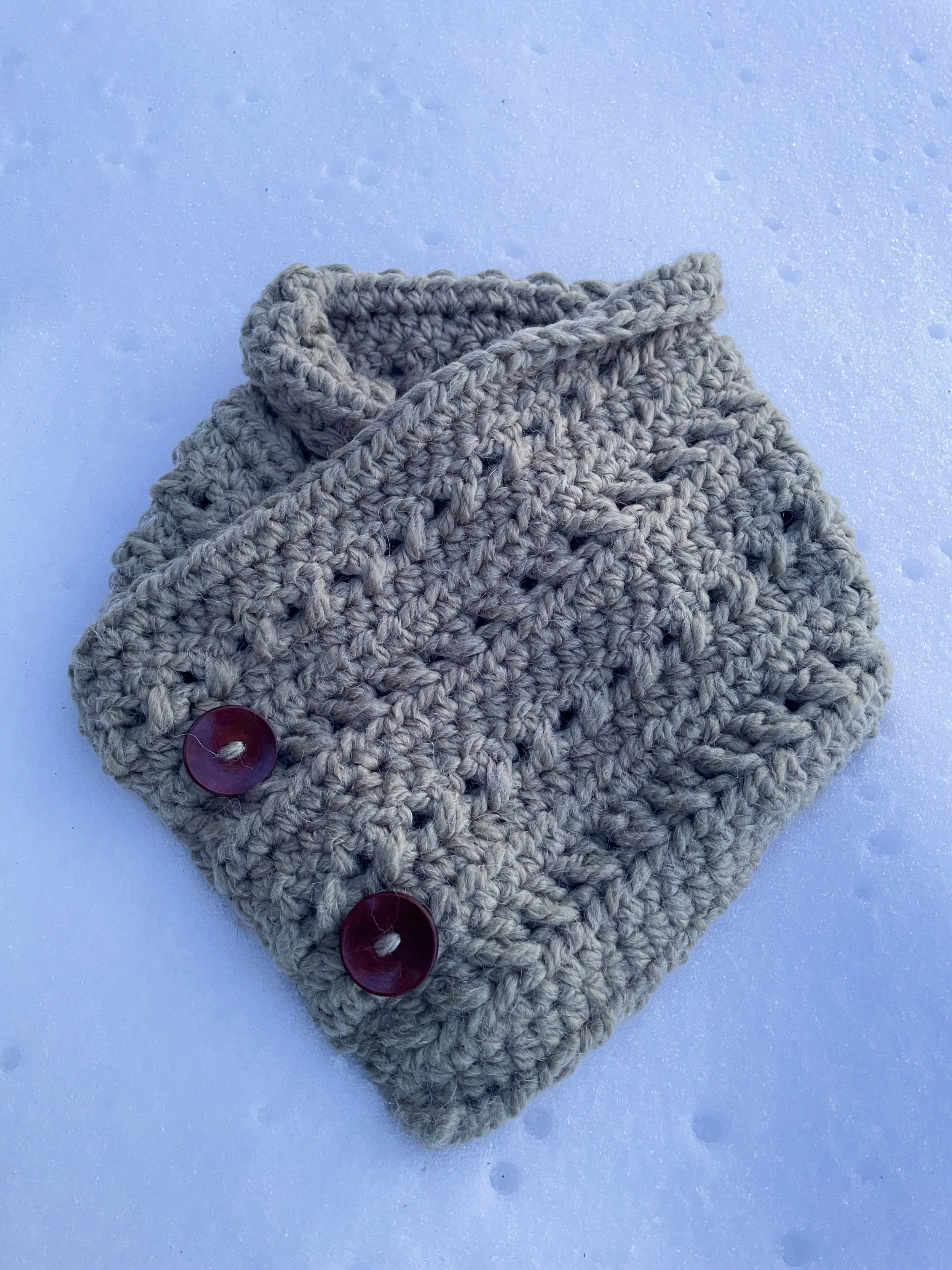 made the Hannah Utz Cowl for the first time