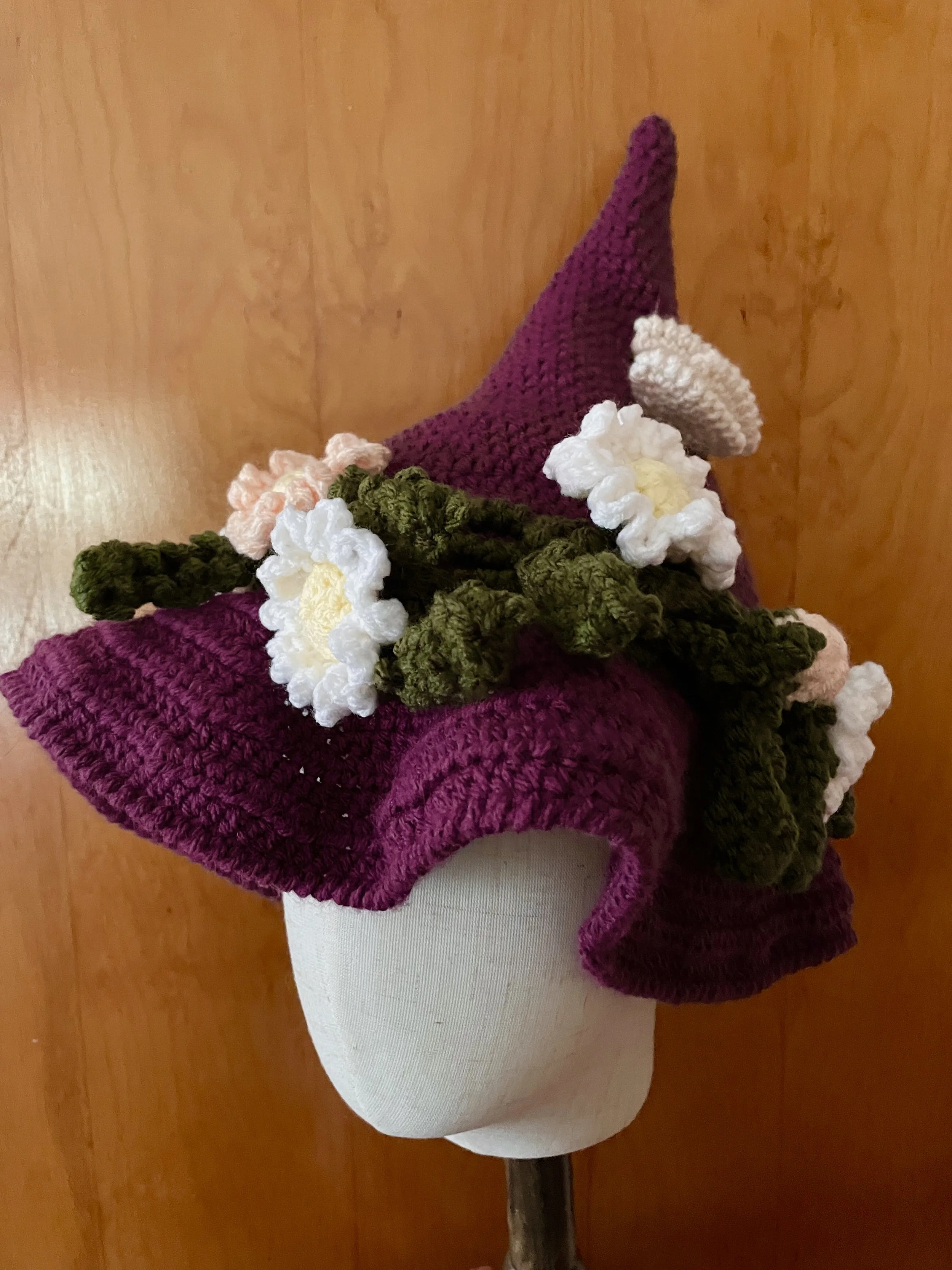 Daisy crown Witch Hat