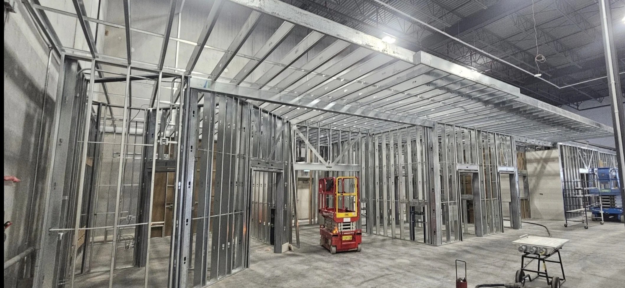 Projet framing metallique entrepot commercial 