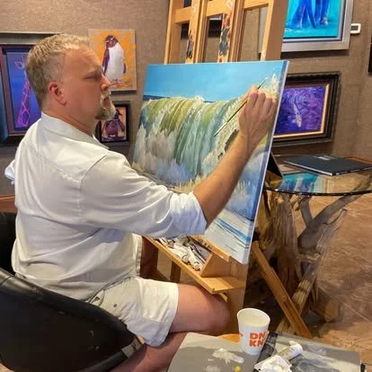 Jamie Travis painting live
