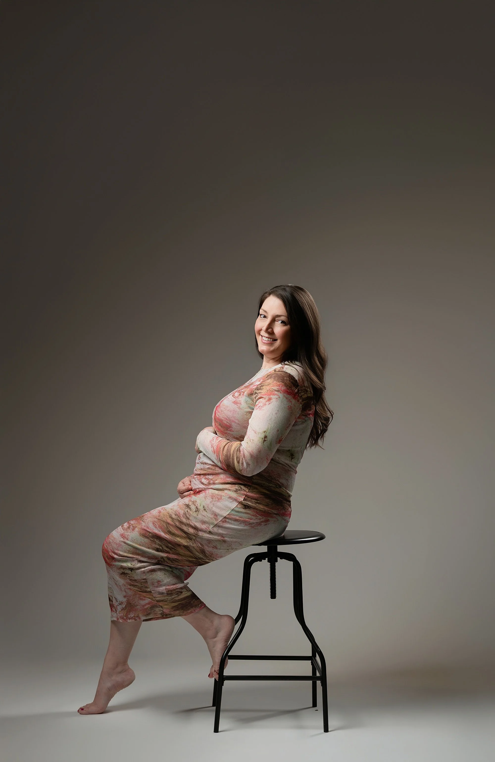 Candice &amp; Ross Studio Maternity Session