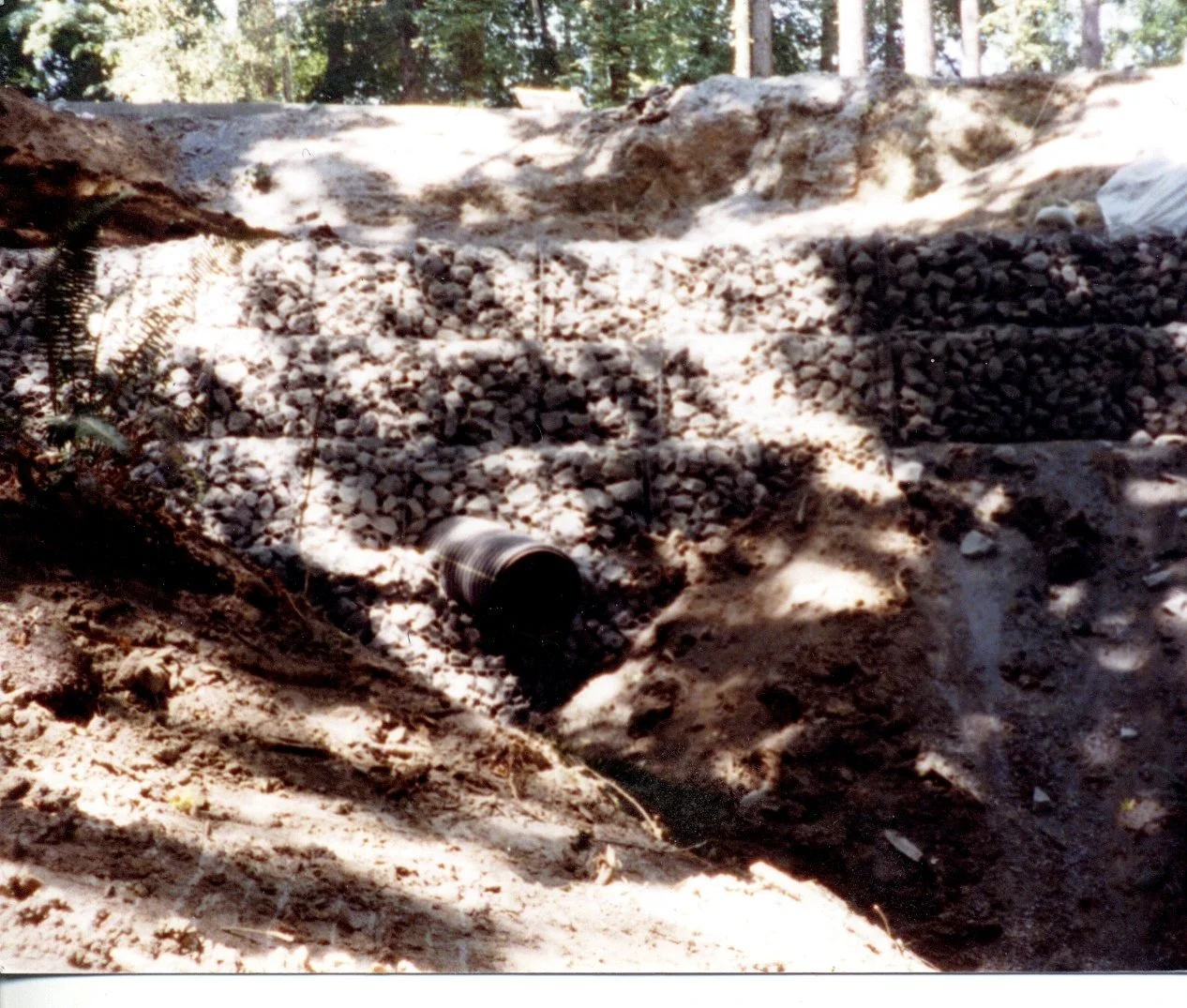 gabian retaining wall 1998 (3).jpg