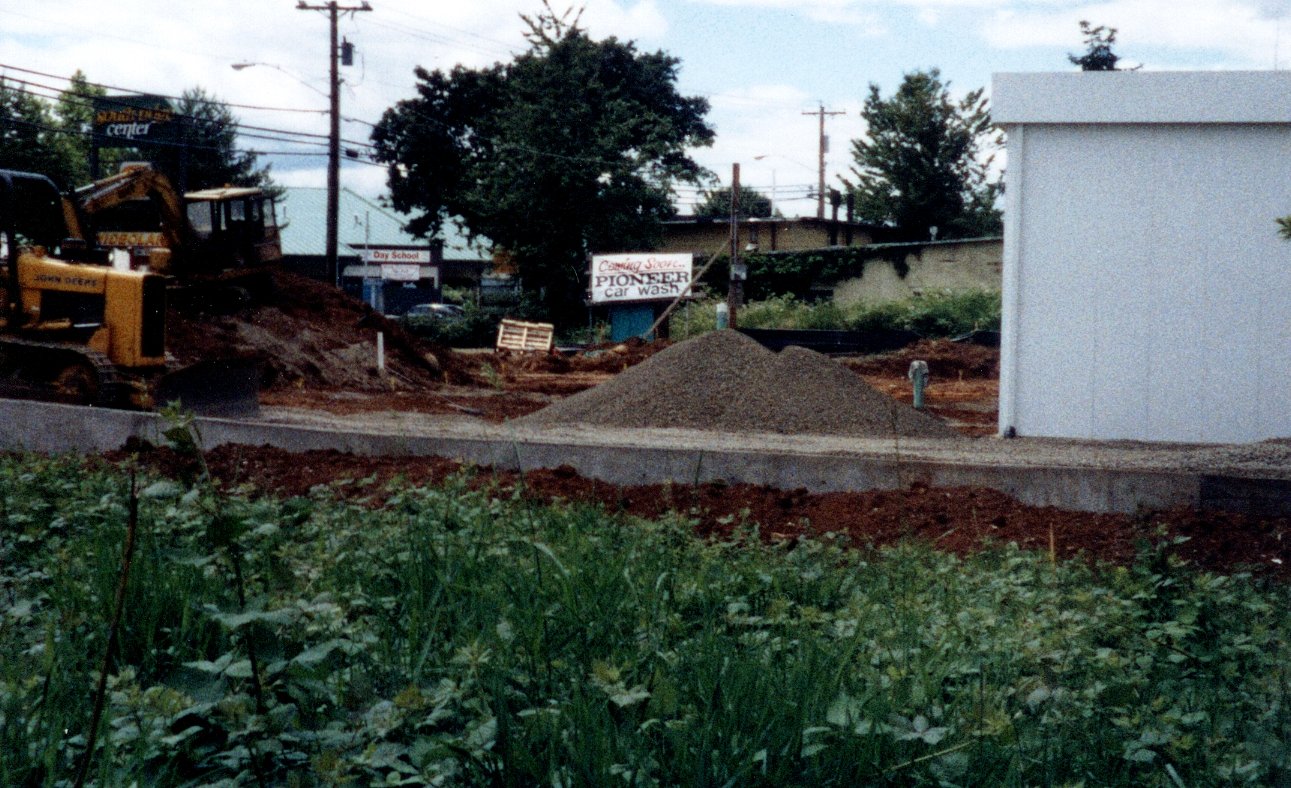 pioneer carwash site work 1999 (10).jpg