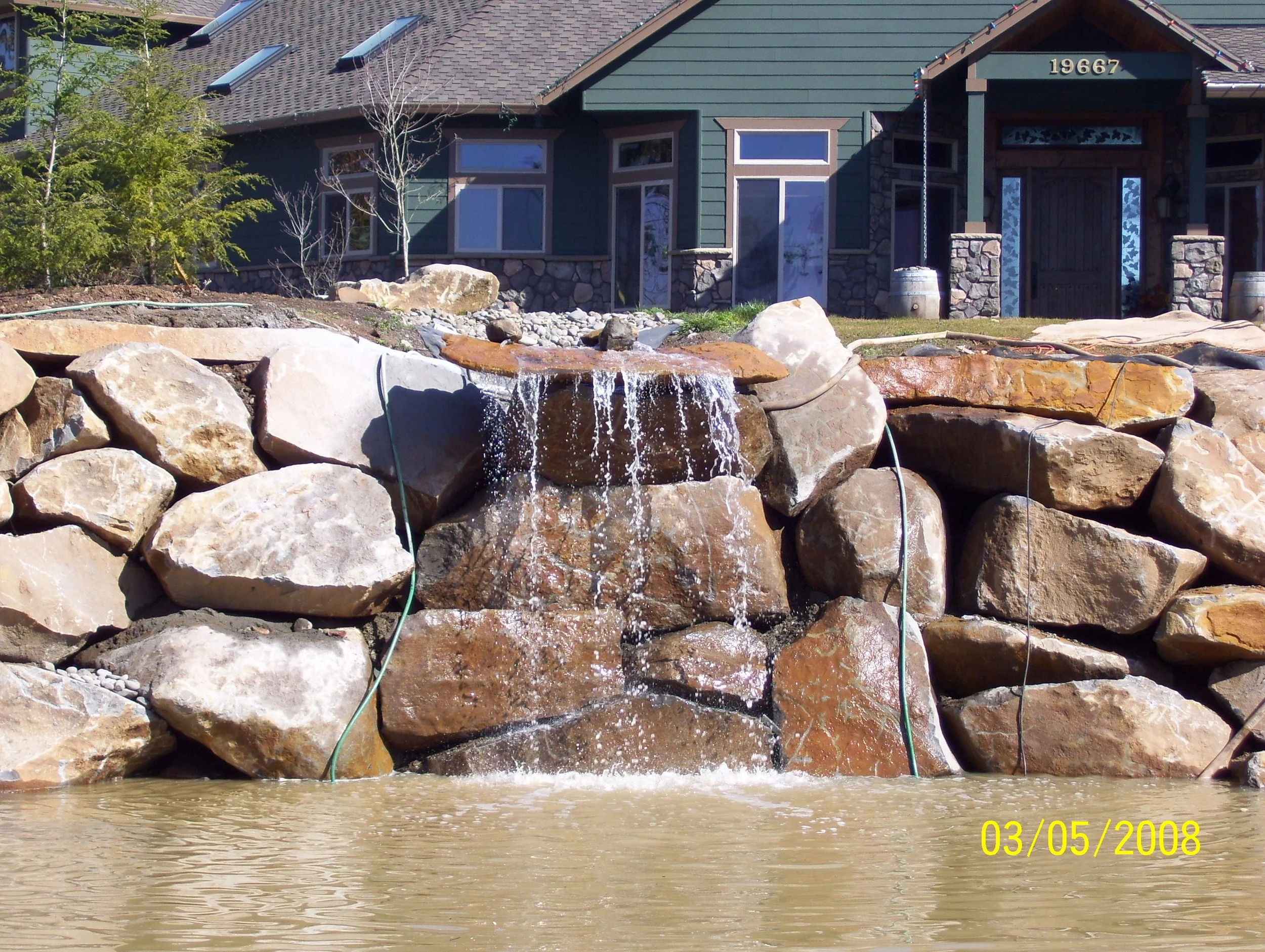 bradys water feture (10).JPG