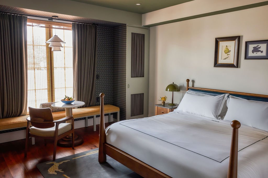 KING ROOM(1).jpg