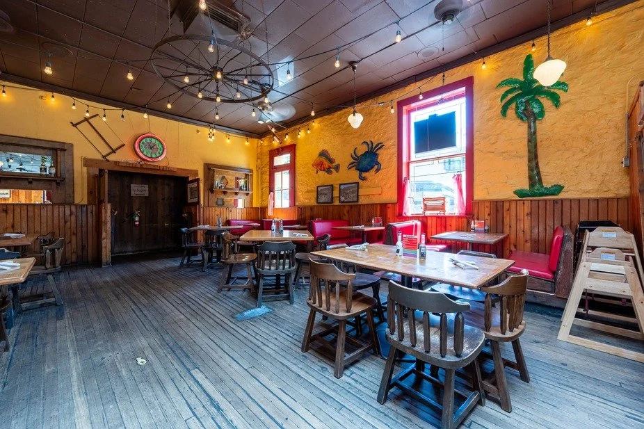 Inside Morrison Inn dining room