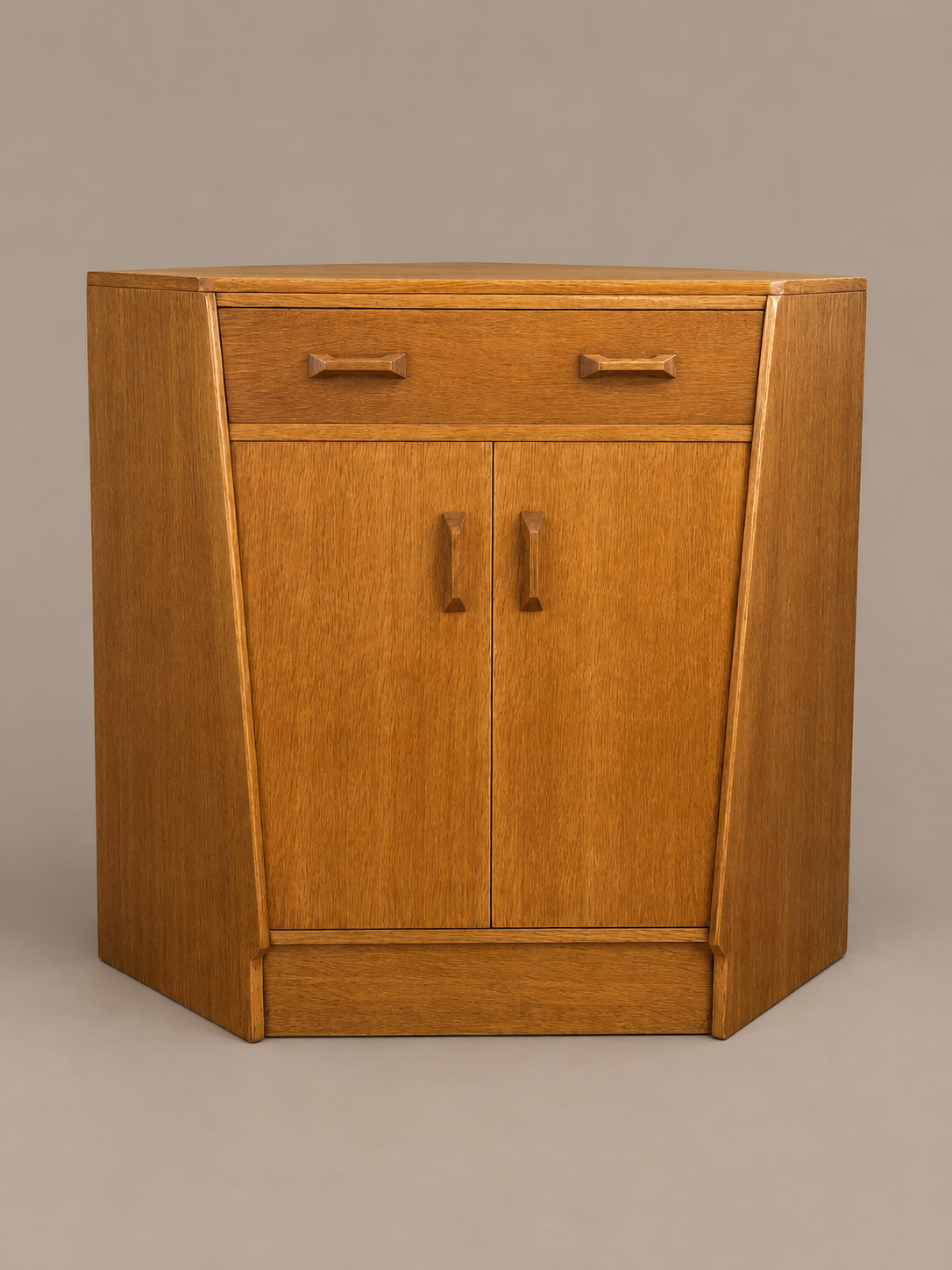 G Plan Brandon Corner Bureau3.png