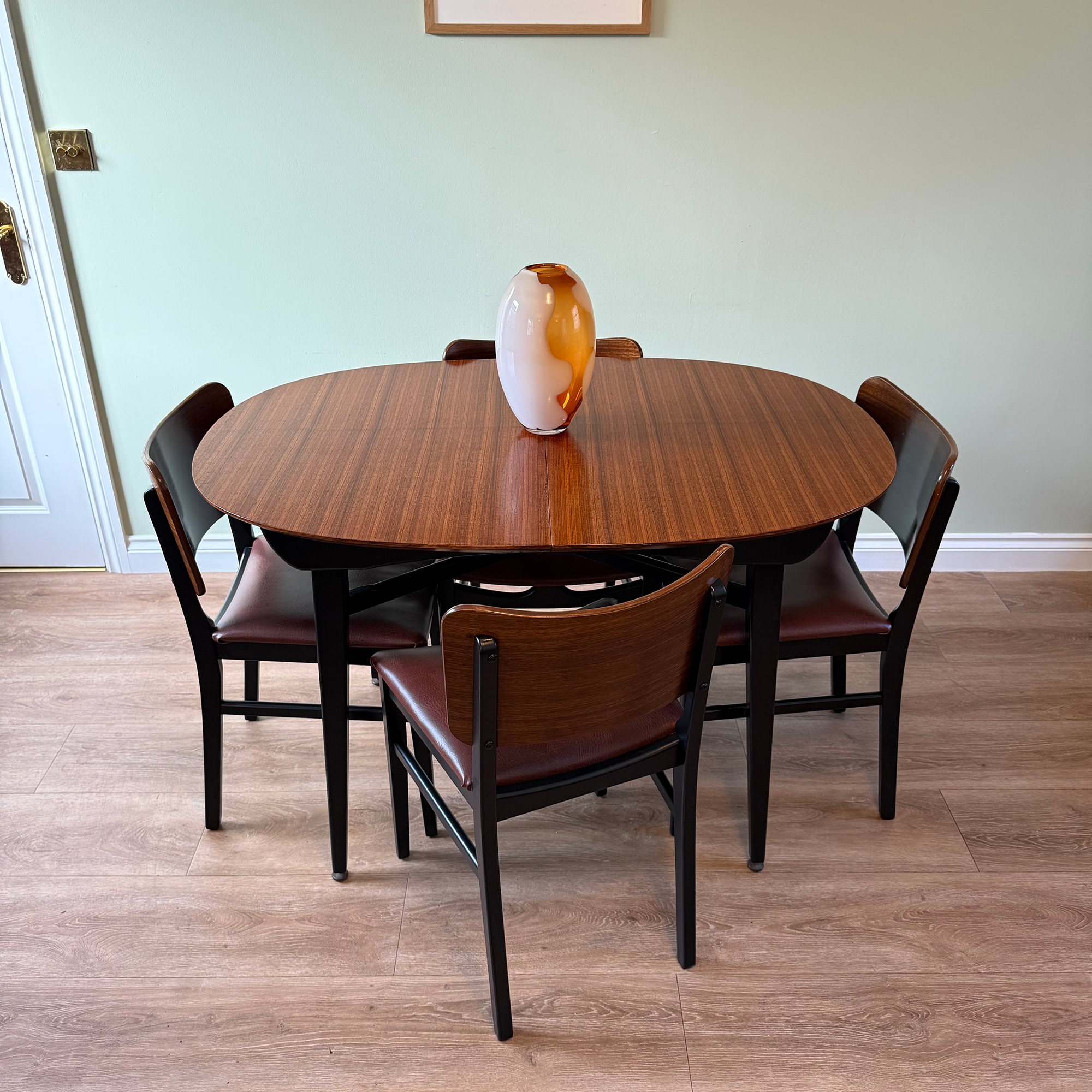 Beautility Dining Table + 4 Chairs 11.png