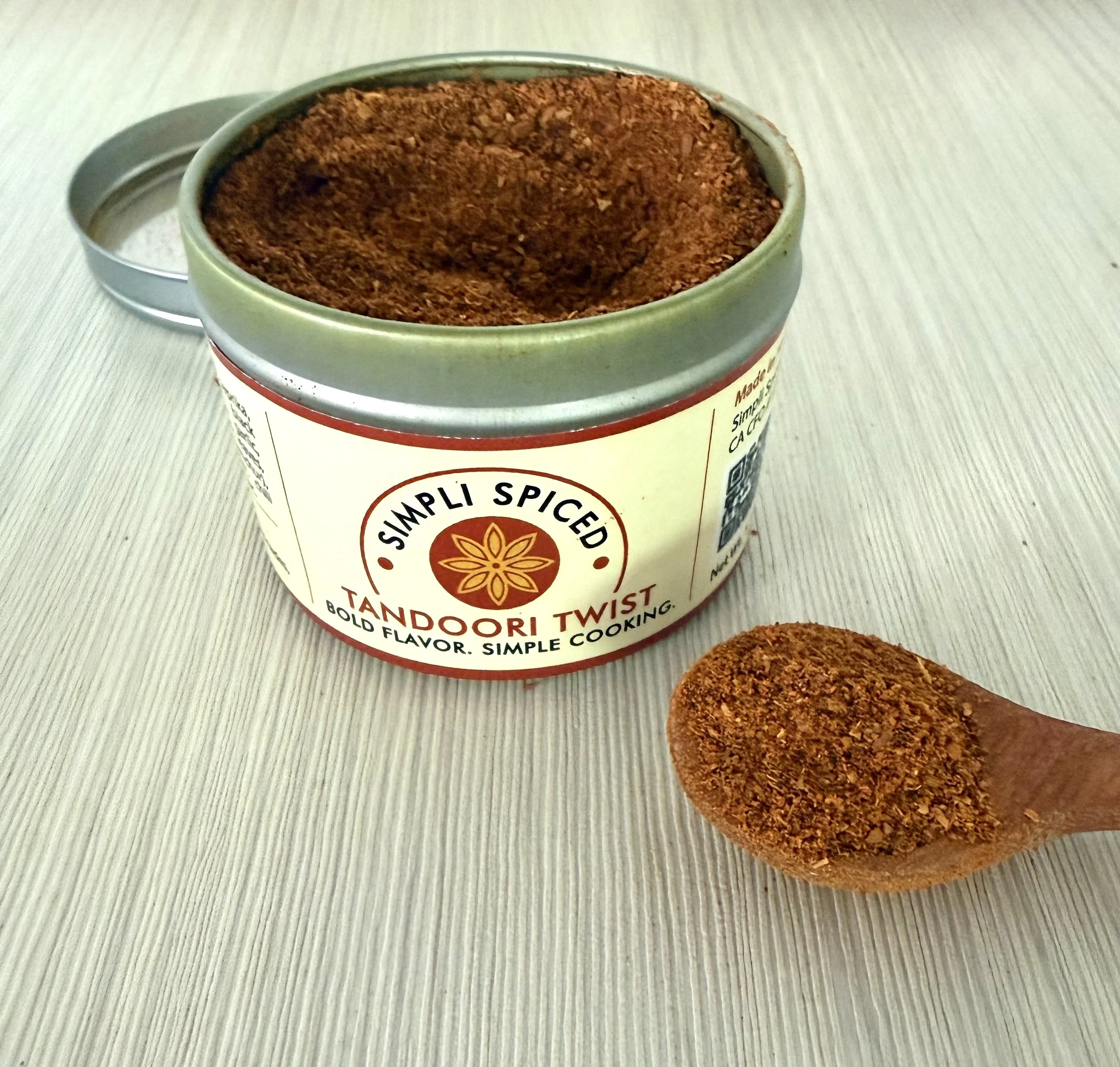 Tandoori Twist spice blend in a metal tin by Simpli Spiced