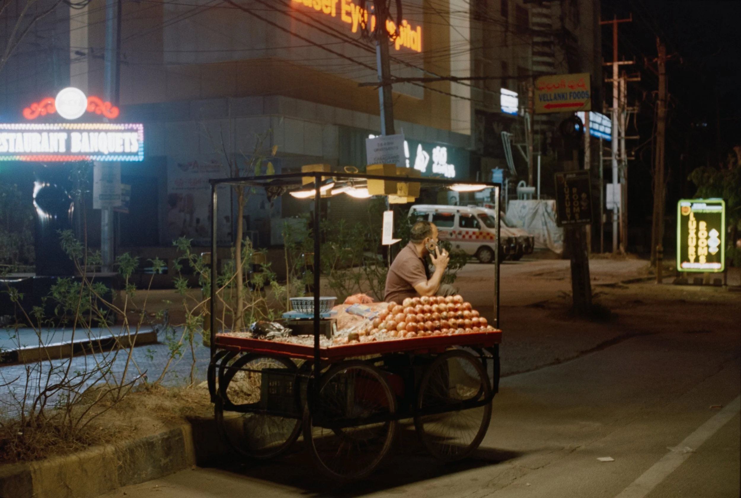 Fruit vendor (shot at 10pm)