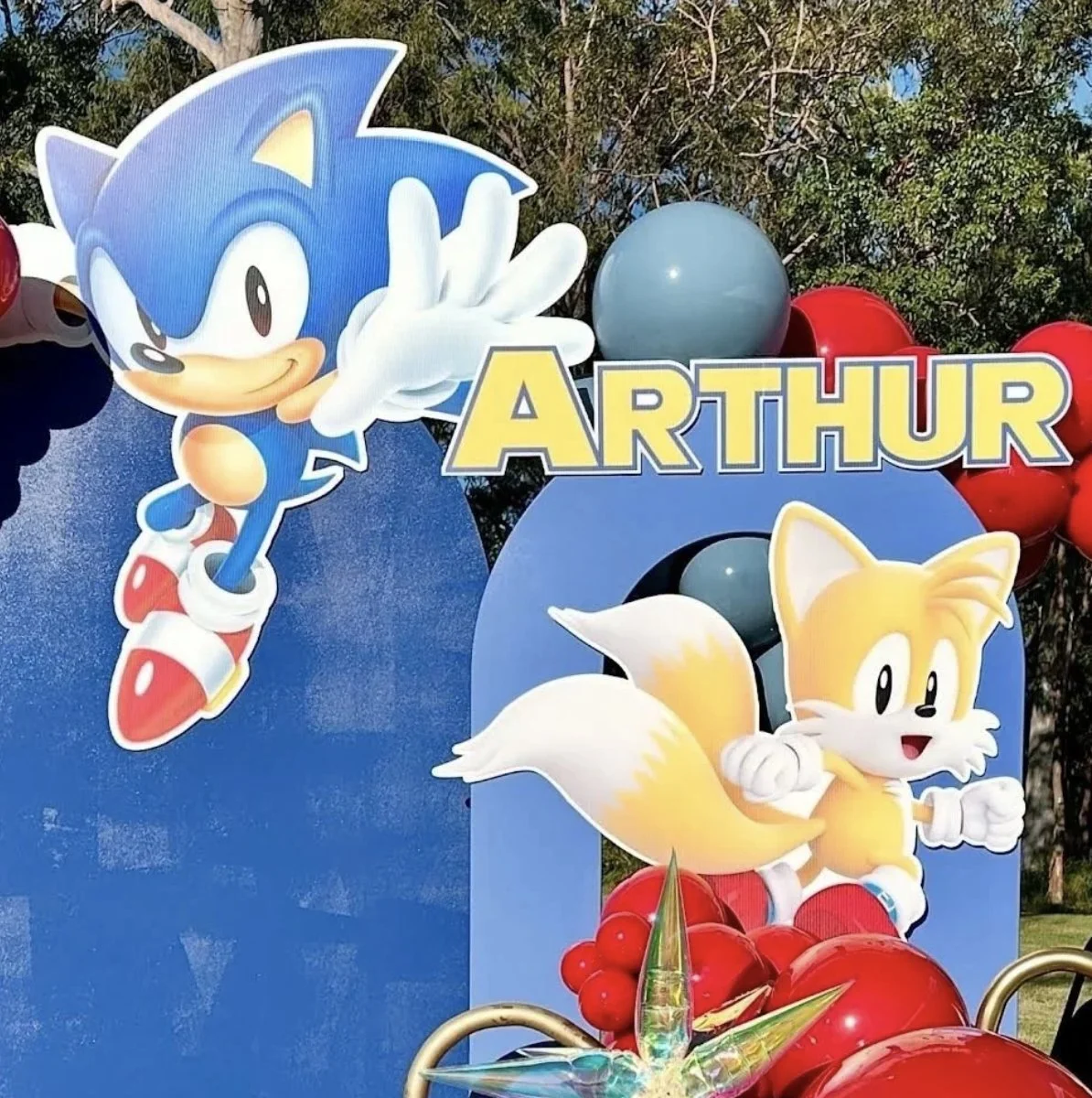 SONIC 1.2m AND TAILS 90cm