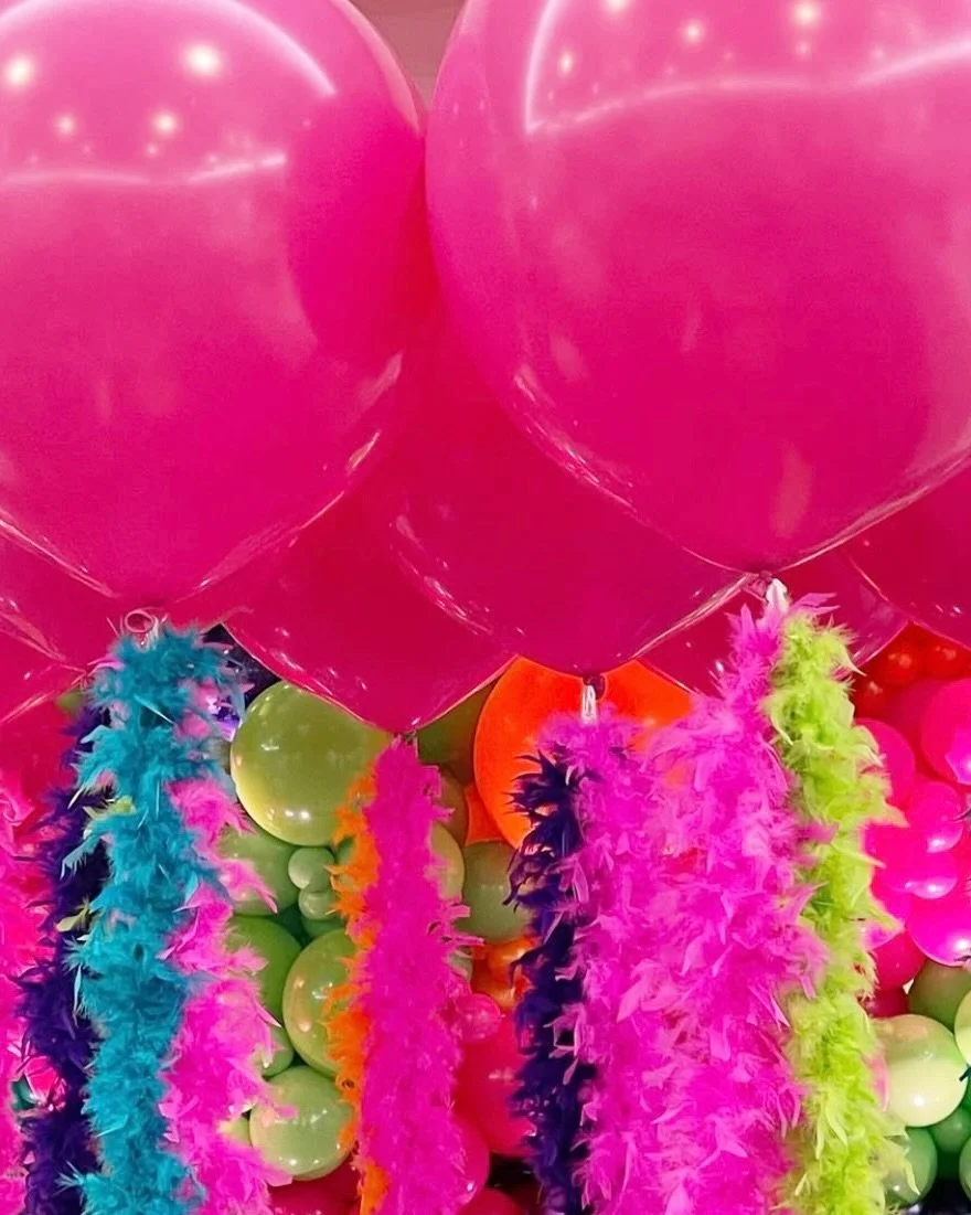 Can we just float here for a while 🎈The Ultimate &lsquo;Just Add Balloons&rsquo; Party Solution! 

Our signature Grab &amp; Go mini balloon garlands, jumbo balloons and balloon stacks are inflated and assembled by us then picked up and installed by 