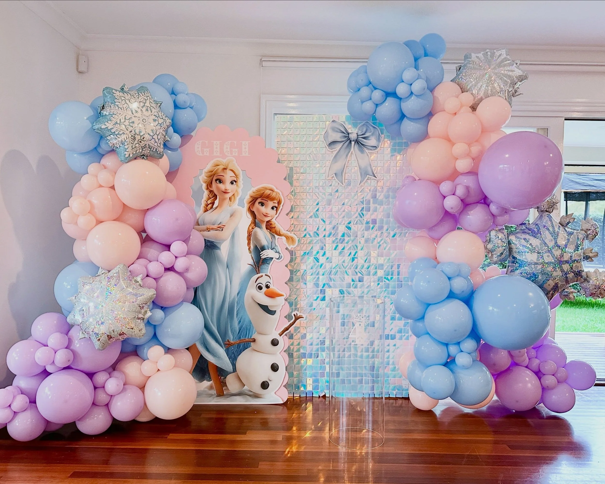 &ldquo;Fourever A Princess&rdquo; ❄️ Gigi&rsquo;s enchanting Frozen themed 4th Birthday

A beautiful birthday backdrop is more than creating just a pretty space 💫 It gives your party a focal point, an identity. And the decoration ceases to be just a