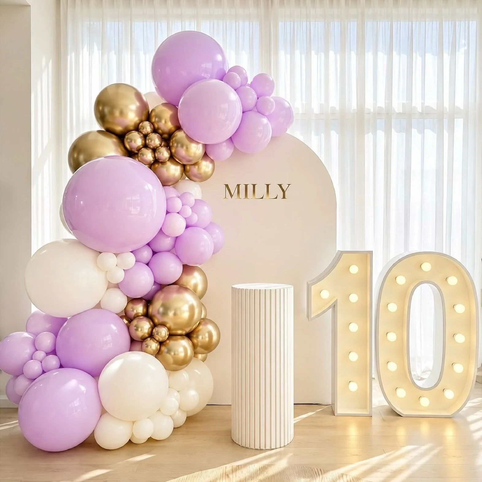 DOUBLE DIGITS ✨🎈 THE BIG 10!

Celebrating a very special 10th birthday with the perfect party backdrop for hitting double digits!

For Milly&rsquo;s 10th birthday party, we styled our classic white arch backdrop with a beautiful organic balloon inst