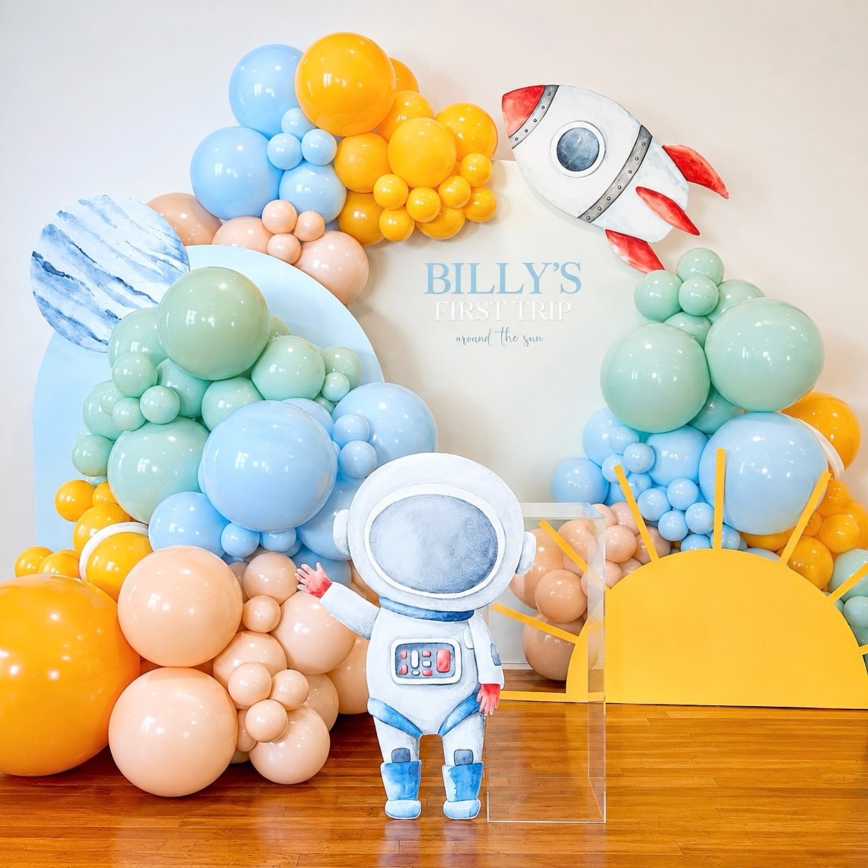 ☀️ BILLY&rsquo;S FIRST TRIP AROUND THE SUN! 🚀🪐✨

One whole year of sunshine, smiles and adventures!

A First Trip Around the Sun birthday theme is such a beautiful way to celebrate a little one&rsquo;s first year, bringing together celestial detail