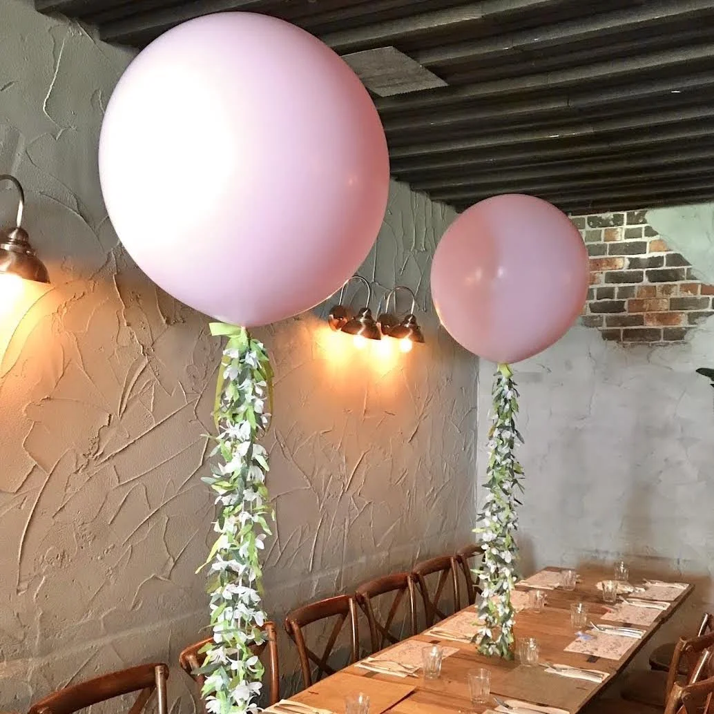 Floral Lei 90cm Jumbo Balloons.jpeg