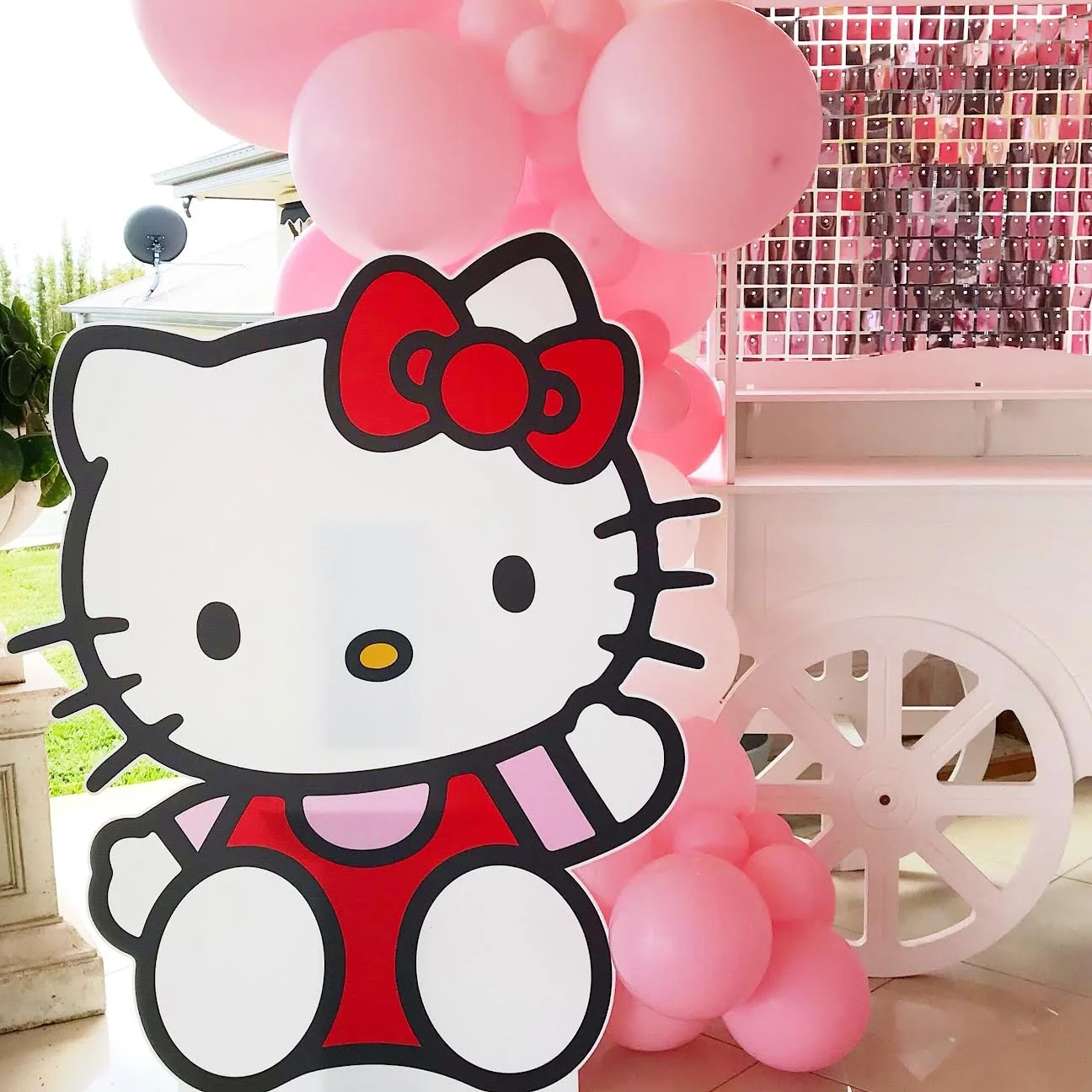 HELLO KITTY 1.2m