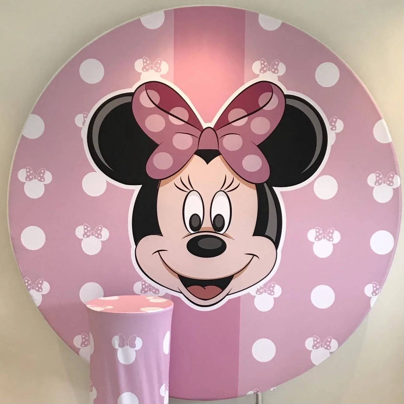 Round Minnie Mouse themed kids party backdrop