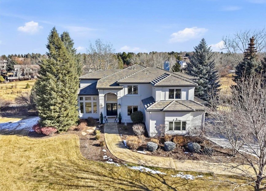 11 days on market and 5345 Preserve Parkway N is UNDER CONTRACT! 

Congrats to our sellers for trusting us with this stunning home, and congrats to the new happy buyers! 

Meanwhile, I will be dreaming about this Chef&rsquo;s Pantry 😍 which you can 