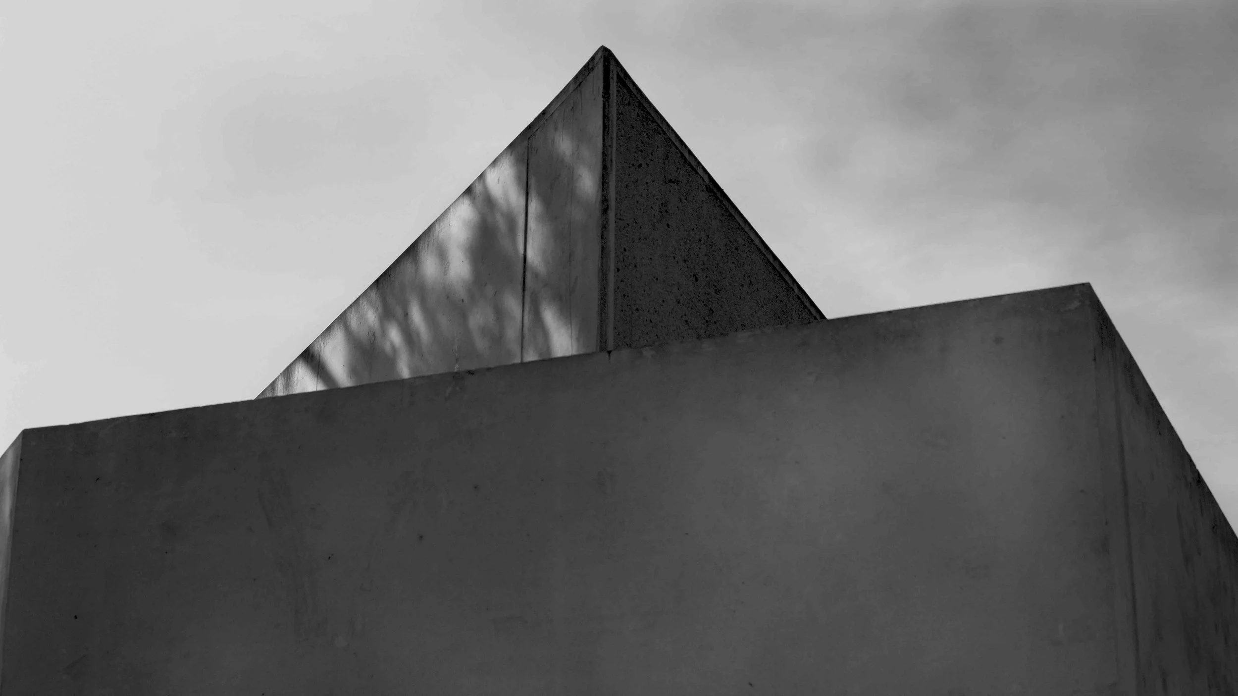 Monument to the Soulless IV   2021   Inkjet print   24 cm x 42 cm 