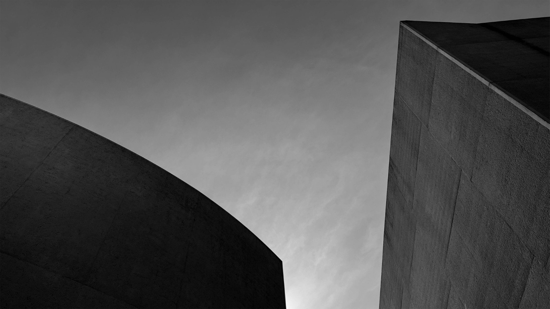 Monument to the Soulless VII   2021   Inkjet print   24 cm x 42 cm 