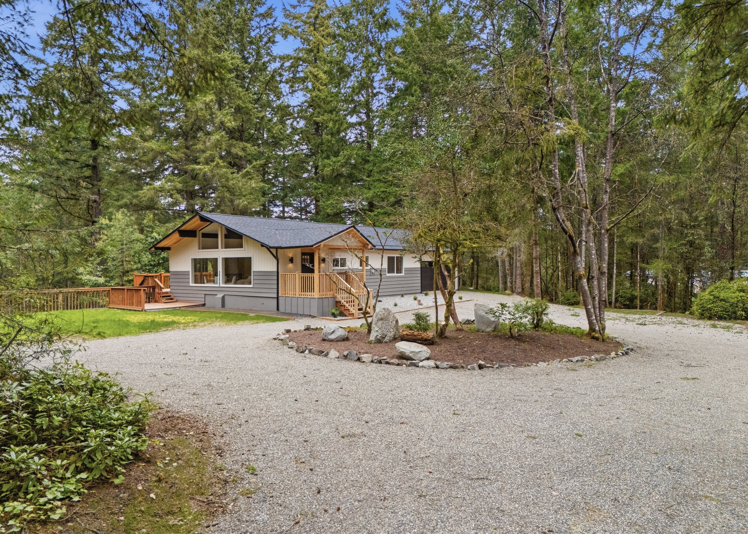 13251 Bandix Rd SE, Olalla, WA 98359: Features, Schools, Lifestyle