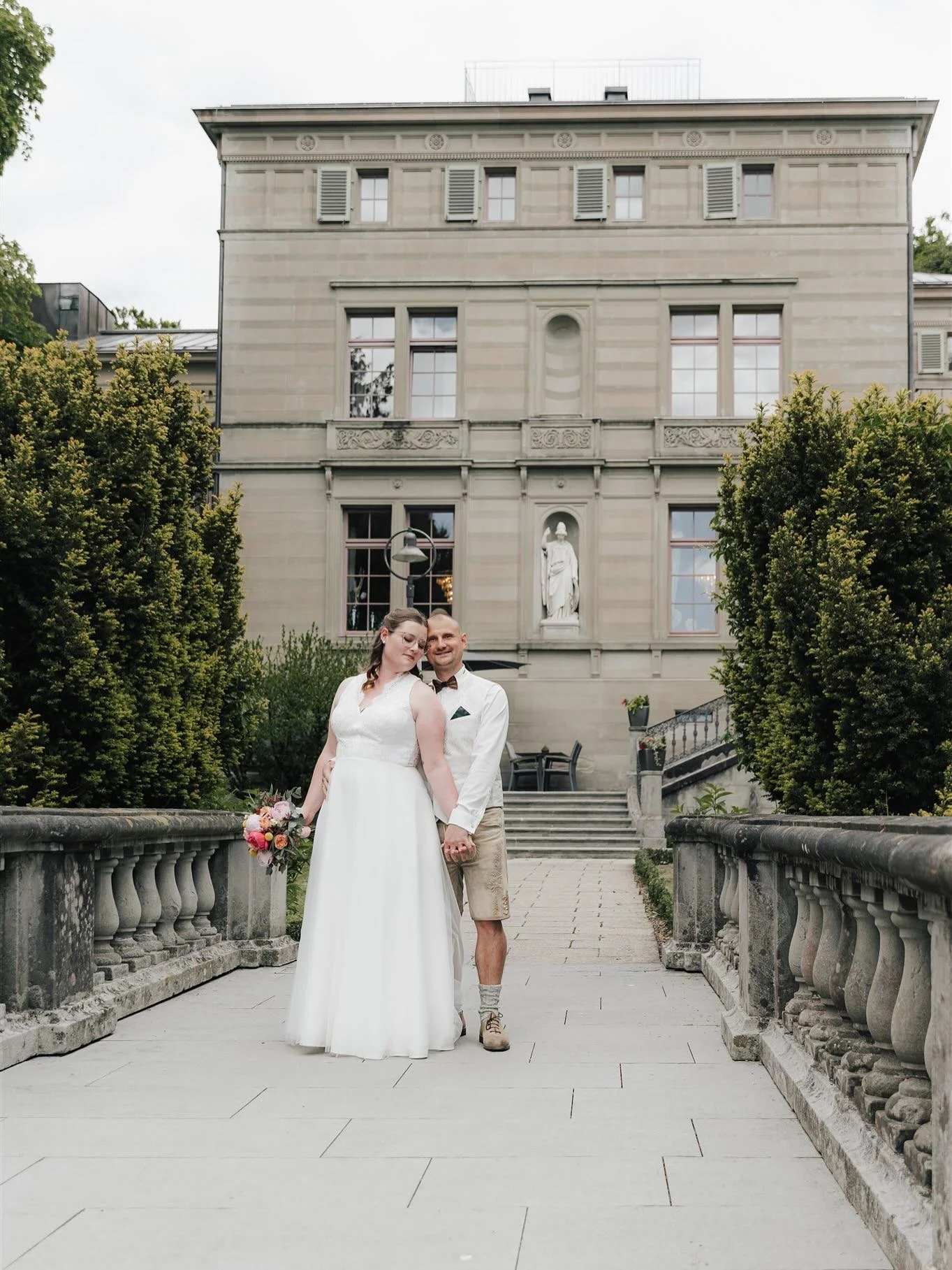 Sommer, Sonne, Bodensee-Vibes ☀️
F &amp; F &ndash; zwei Herzmenschen, die sich in der Villa Toscana in  Lindau das Ja-Wort gaben und den Tag mit ganz viel Leichtigkeit und Liebe gefeiert haben 💛

 #hochzeitsfotografie #hochzeitsfotograf #hochzeit202