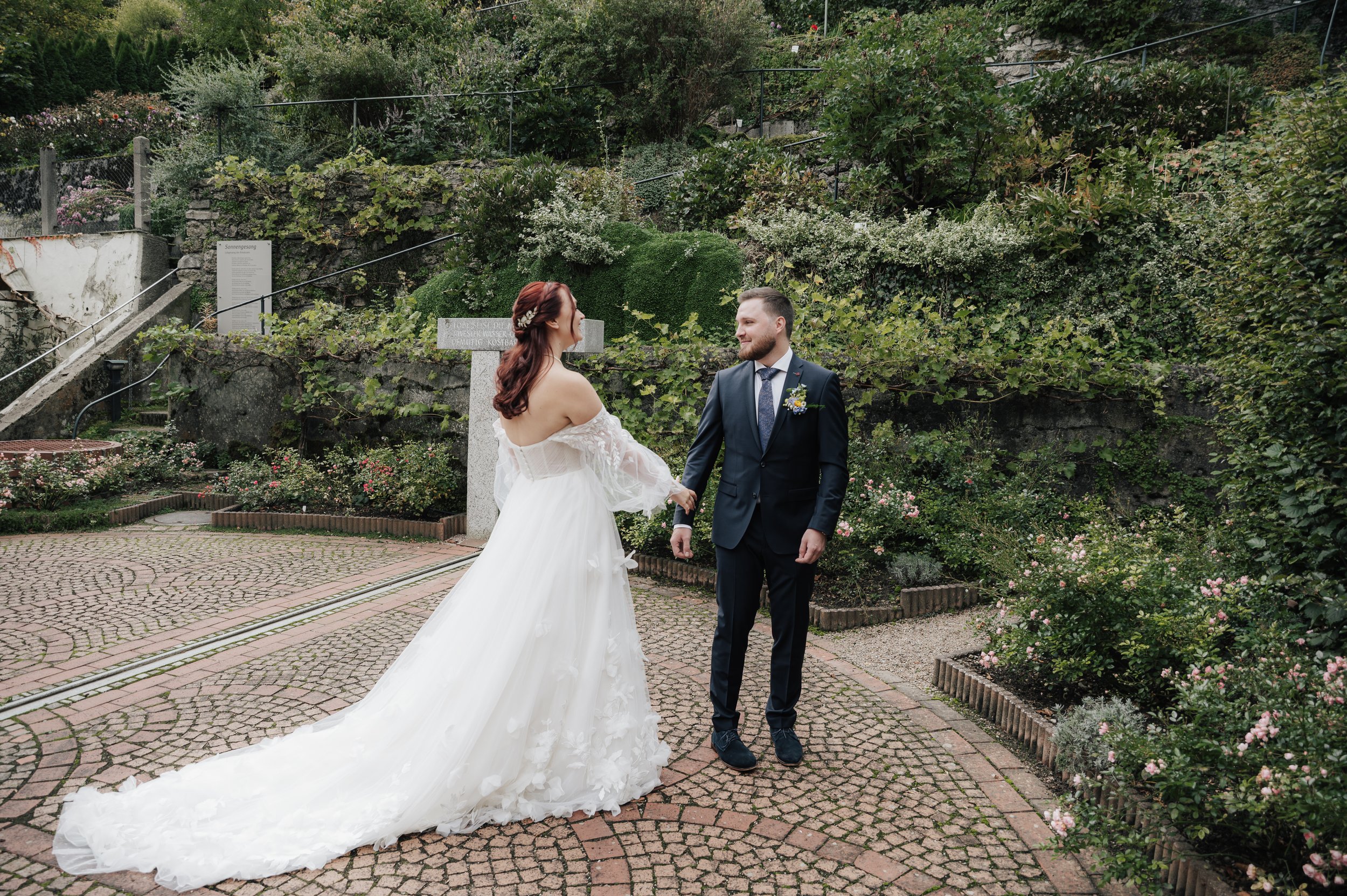 Vicky-Marvin_First Look_23.jpg