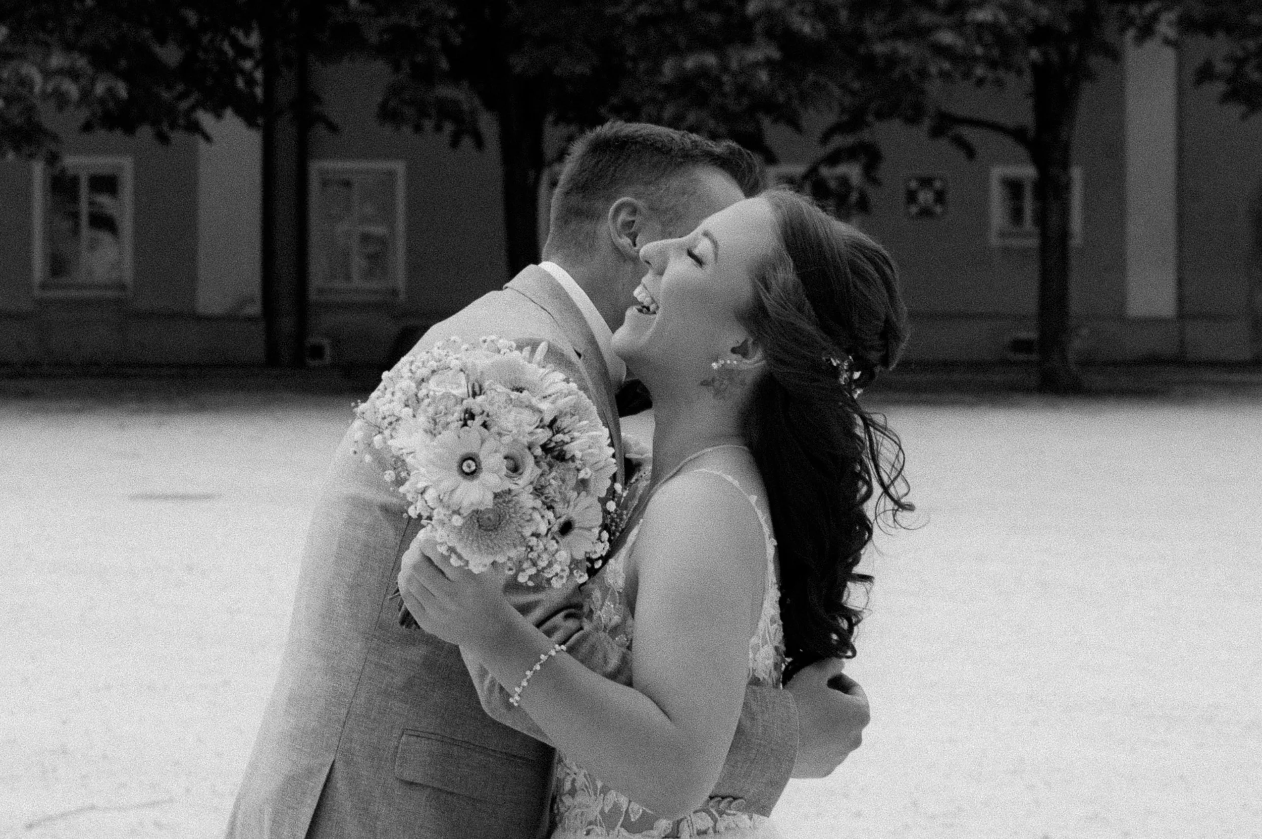 Hochzeit_Laura+Marvin_First-Look_18.JPG