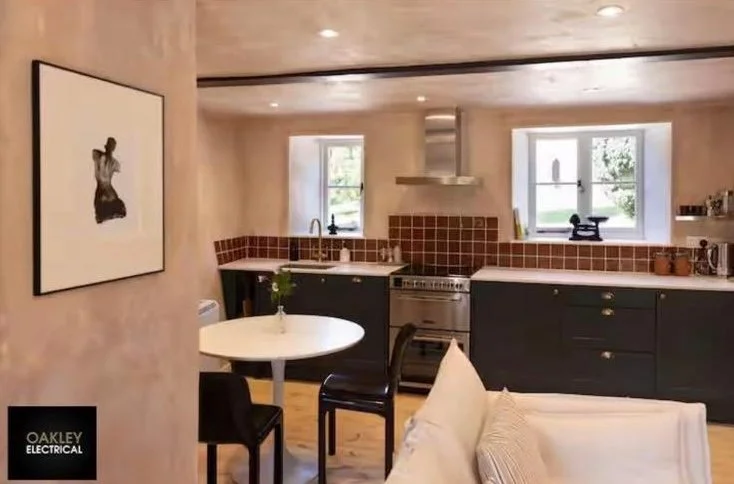 Airbnb full lighting electrical installation