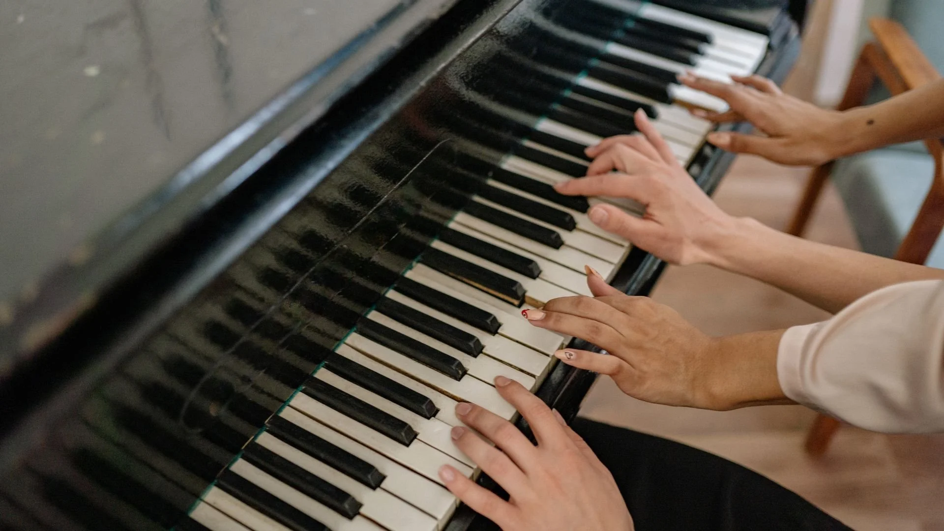 Fjórhentir tónleikar í LRÓ