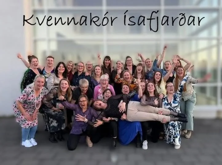 Kjólasala Kvennakórs Ísafjarðar
