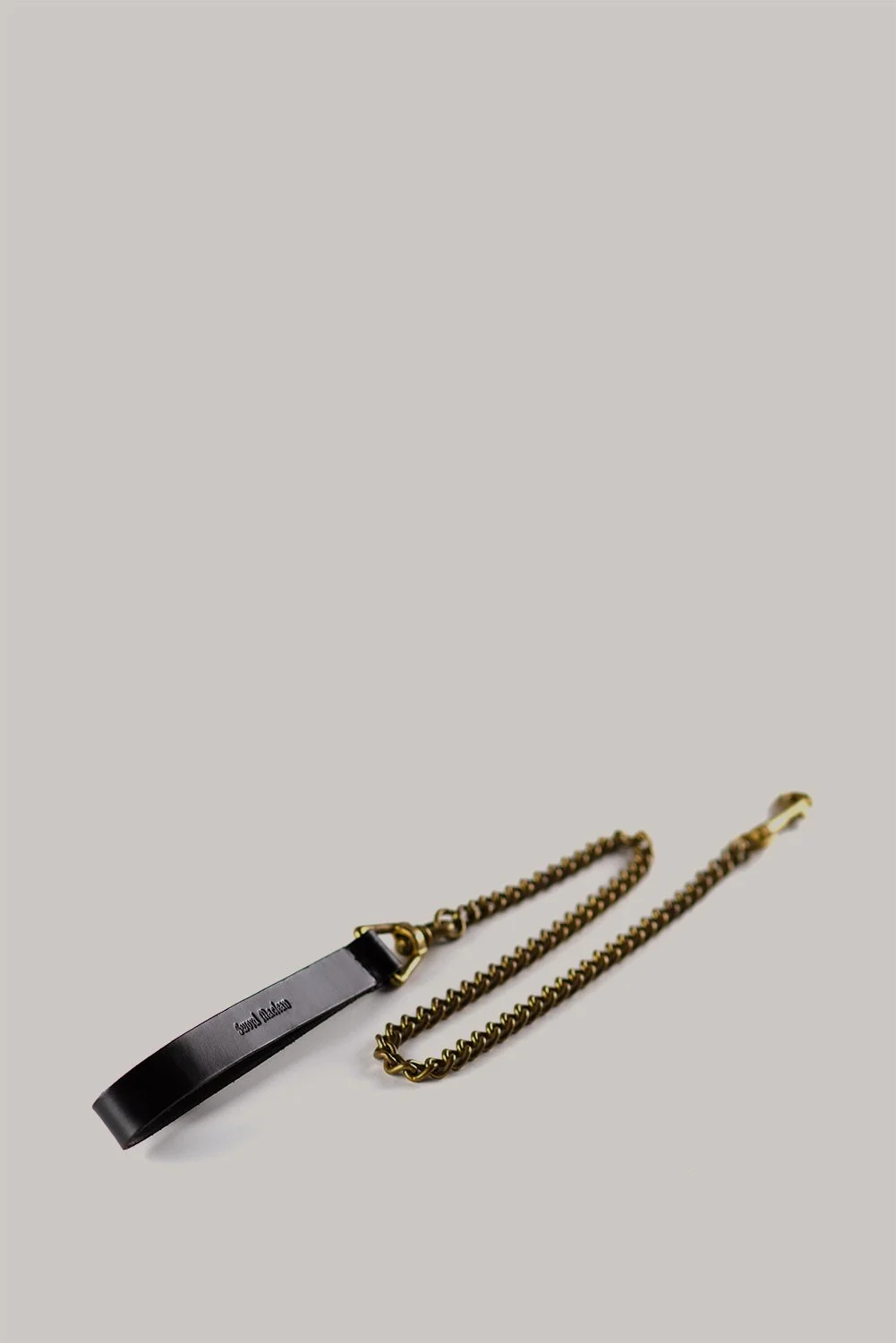 LEATHER DOG LEAD WITH BRASS CHAIN