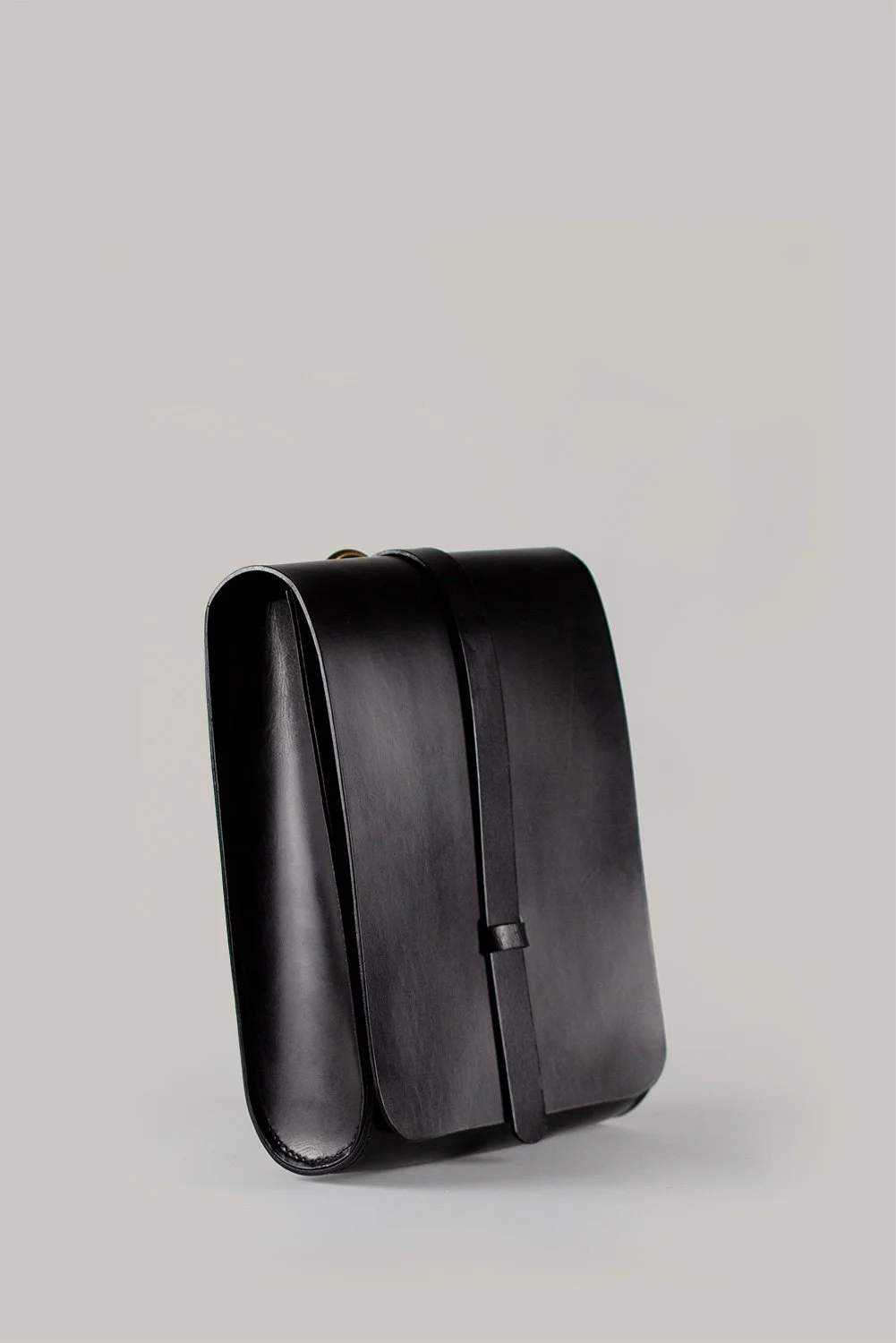 HARNESS LEATHER BACKPACK MEDIUM