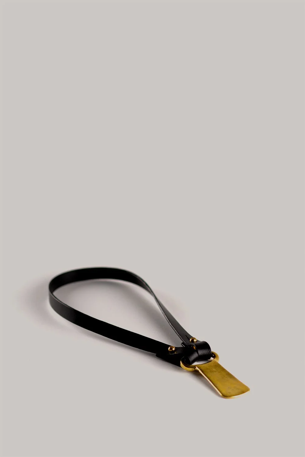 BRASS TONGUE LEATHER NECKLACE