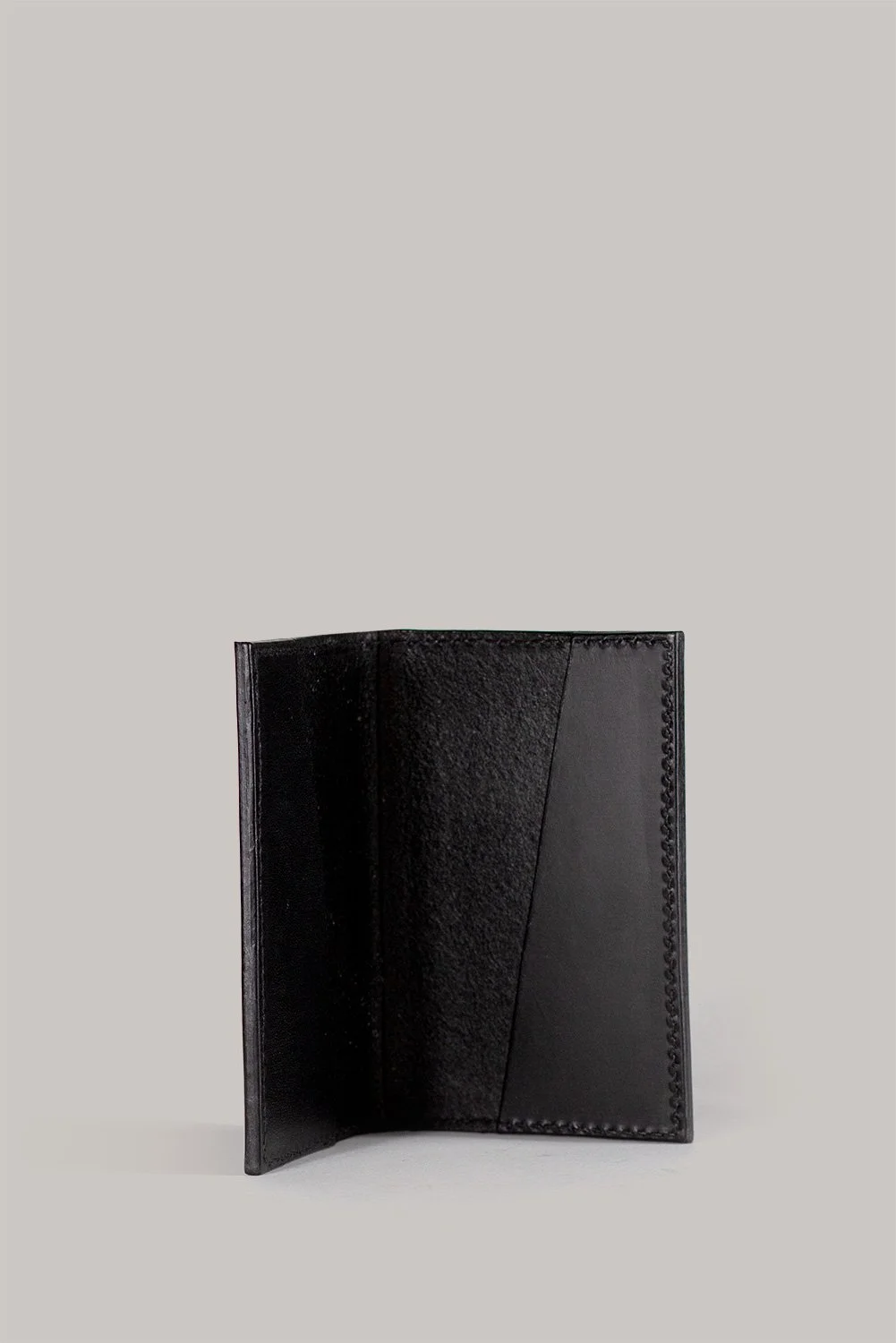Web-SM-PASSPORT-7599-copy.jpg