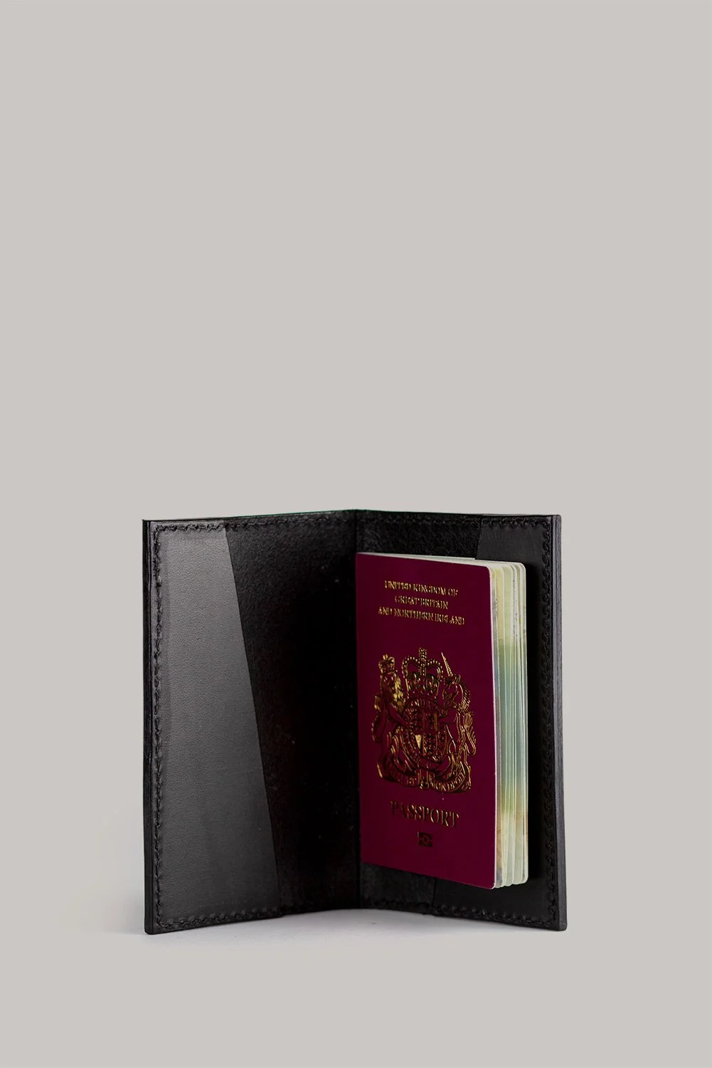 Web-SM-PASSPORT-7847-copy.jpg
