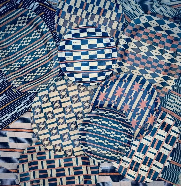 A continuation of my last post&hellip;

Beautiful ceramics by Hannah Watt, available through @chandlerhousect ✨

Inspired by Kente textiles&mdash;woven in Ghana by the Ewe and Ashant. African textiles are so often overlooked, so it&rsquo;s wonderful 