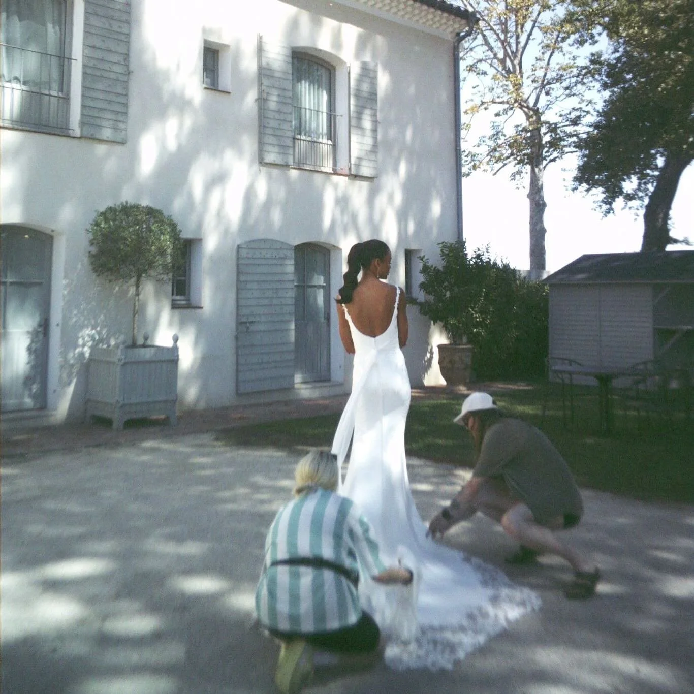 Sincerity Bridal shoot / Ch&acirc;teau de Fonscolombe 🇫🇷

#freelance #freelancer #bridalshoots