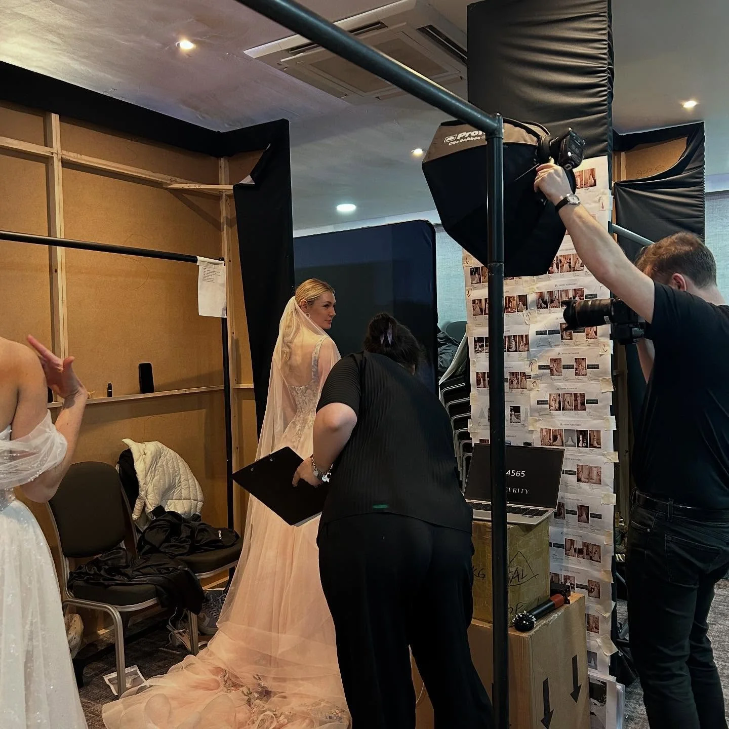 Harrogate Bridal Week 2025 / Justin Alexander

#bridalweek #bridalweekharrogate #freelancers #freelancedesigner