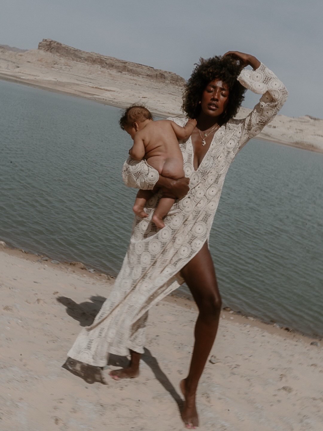 Mother, in all its forms, the most primal love language of our soul, for she is the earth. 

Workshop: @visionandvoicecreative 
Host: @calahkphoto 
Model: @dravonrangel
.
.
.
.
#editorialmotherhood #motherhoodphotography #motherhoodphotographer, Denv
