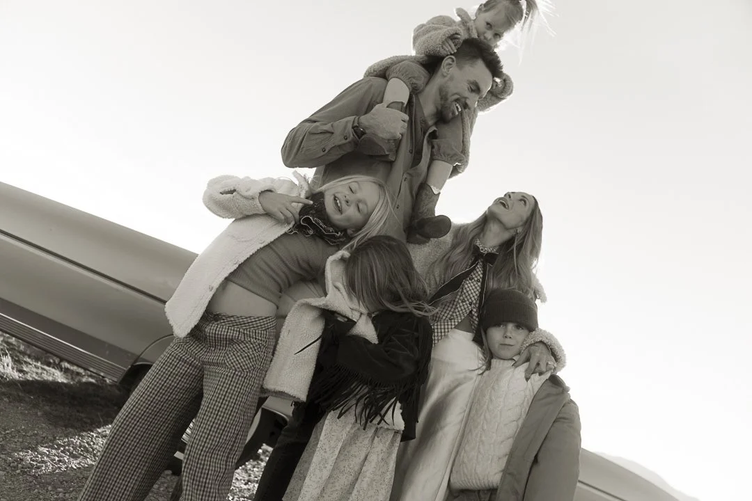 Denver maternity photographer specializing in intimate, emotional and natural light motherhood sessions. Timeless, nostalgic photography for expecting mothers and families.