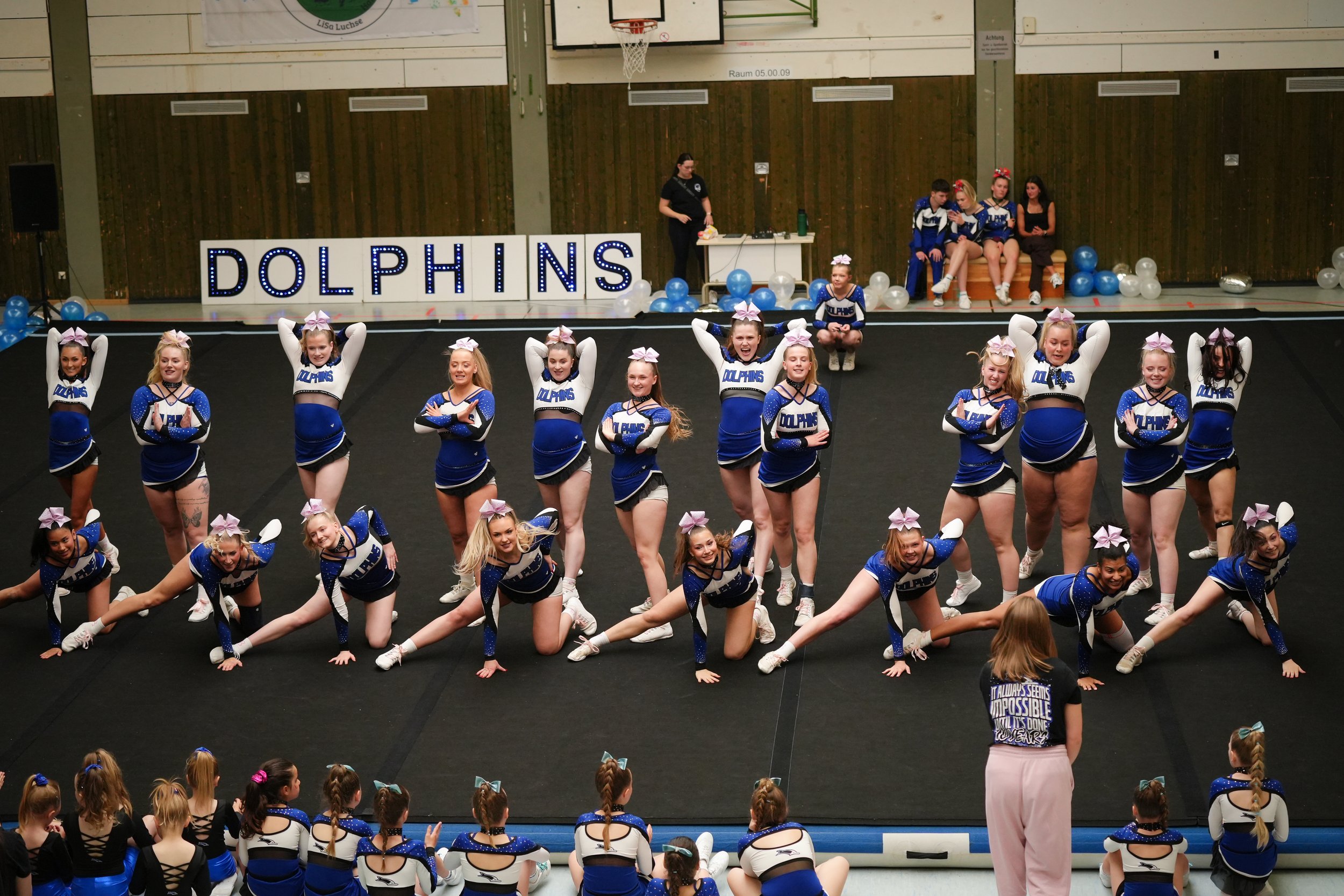 Dolphins (241 of 885).jpg
