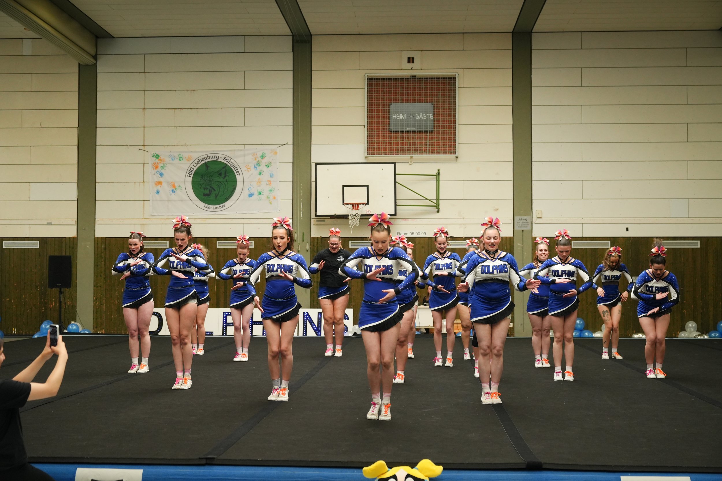 Dolphins (510 of 885).jpg