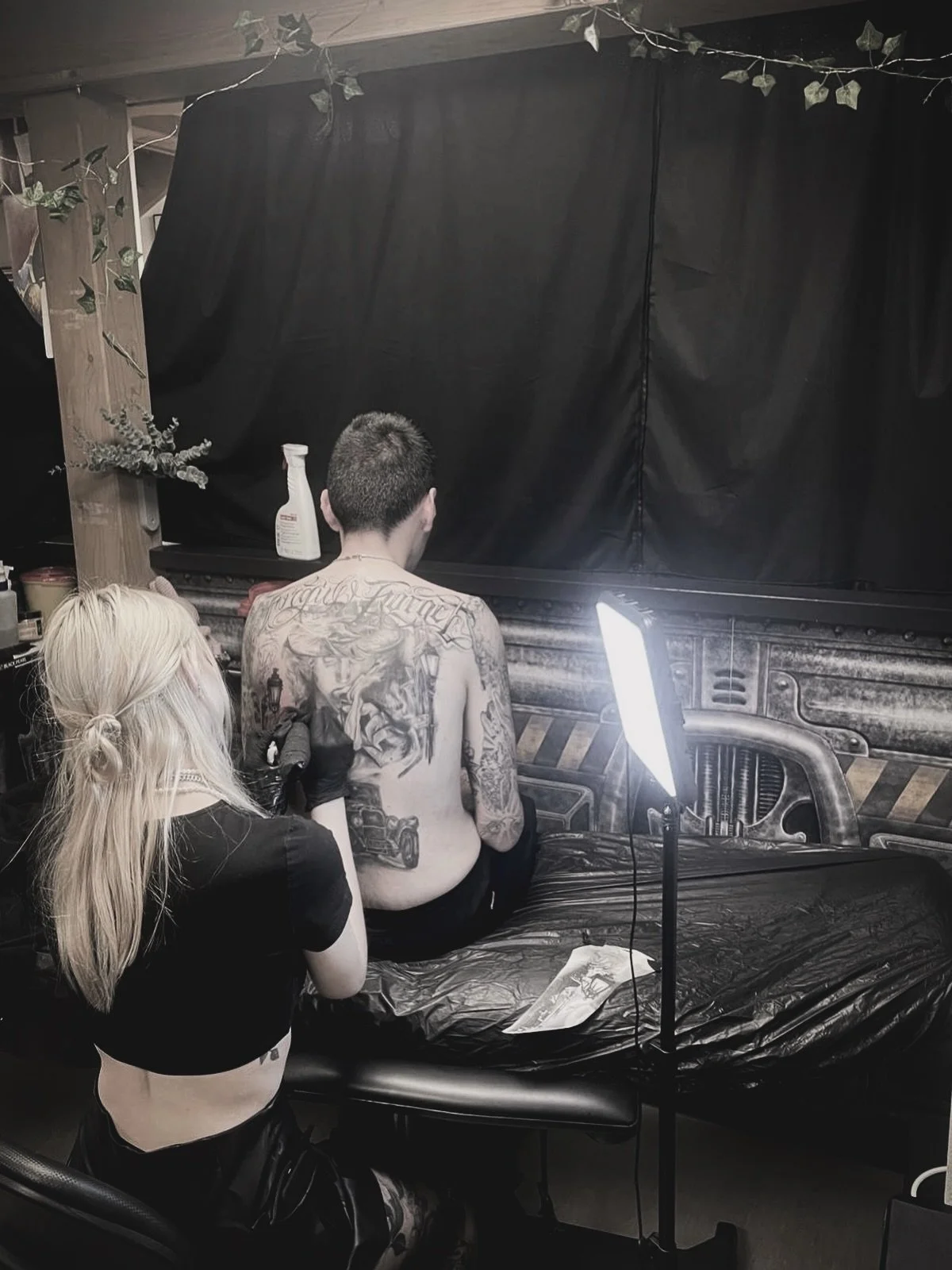 memories, moments and needle marks
DM me 💌we can create stories on your skin✨
&hellip;.
a little archive dump 
&hellip;.
Thank u for all the support 💌

#archived #tattoos #tattoojourney