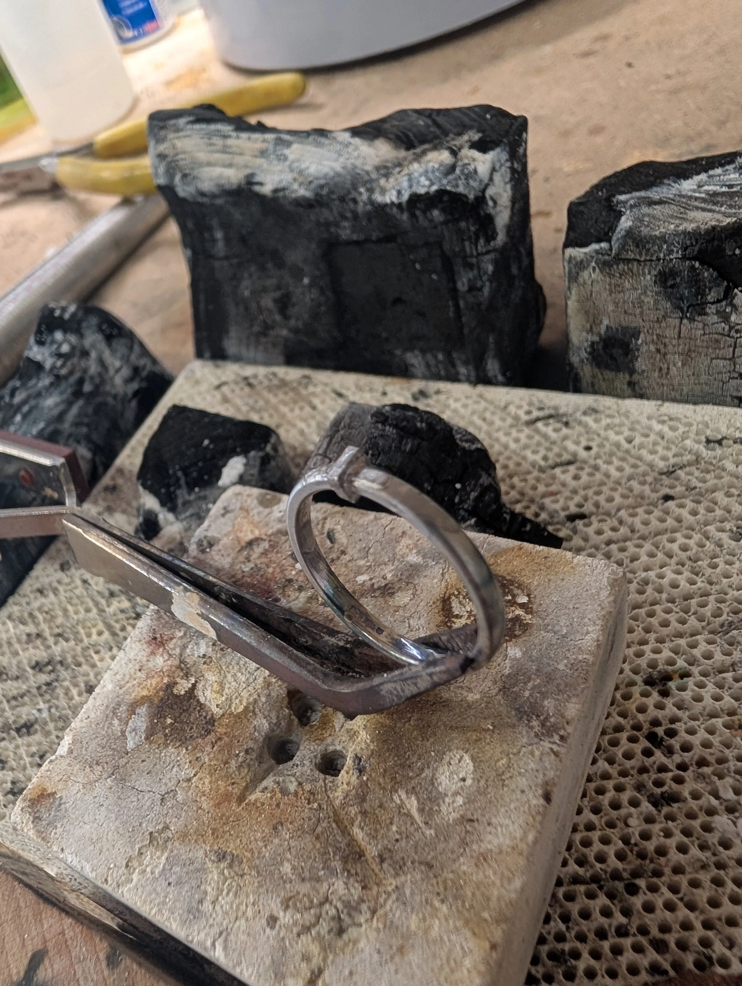 Repair Process of a Palladium Ring