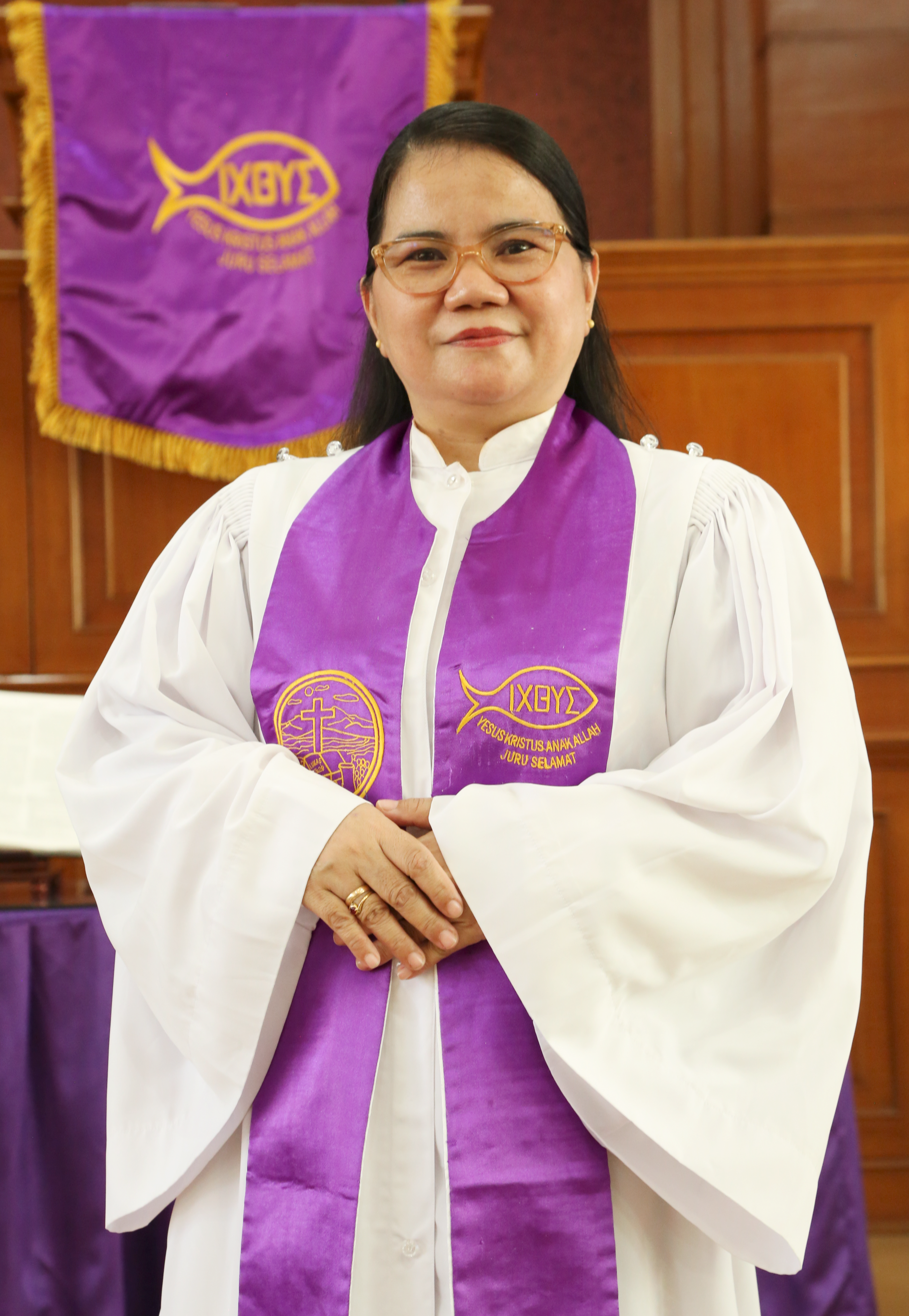 Pdt Junita J J Loen Ulaan