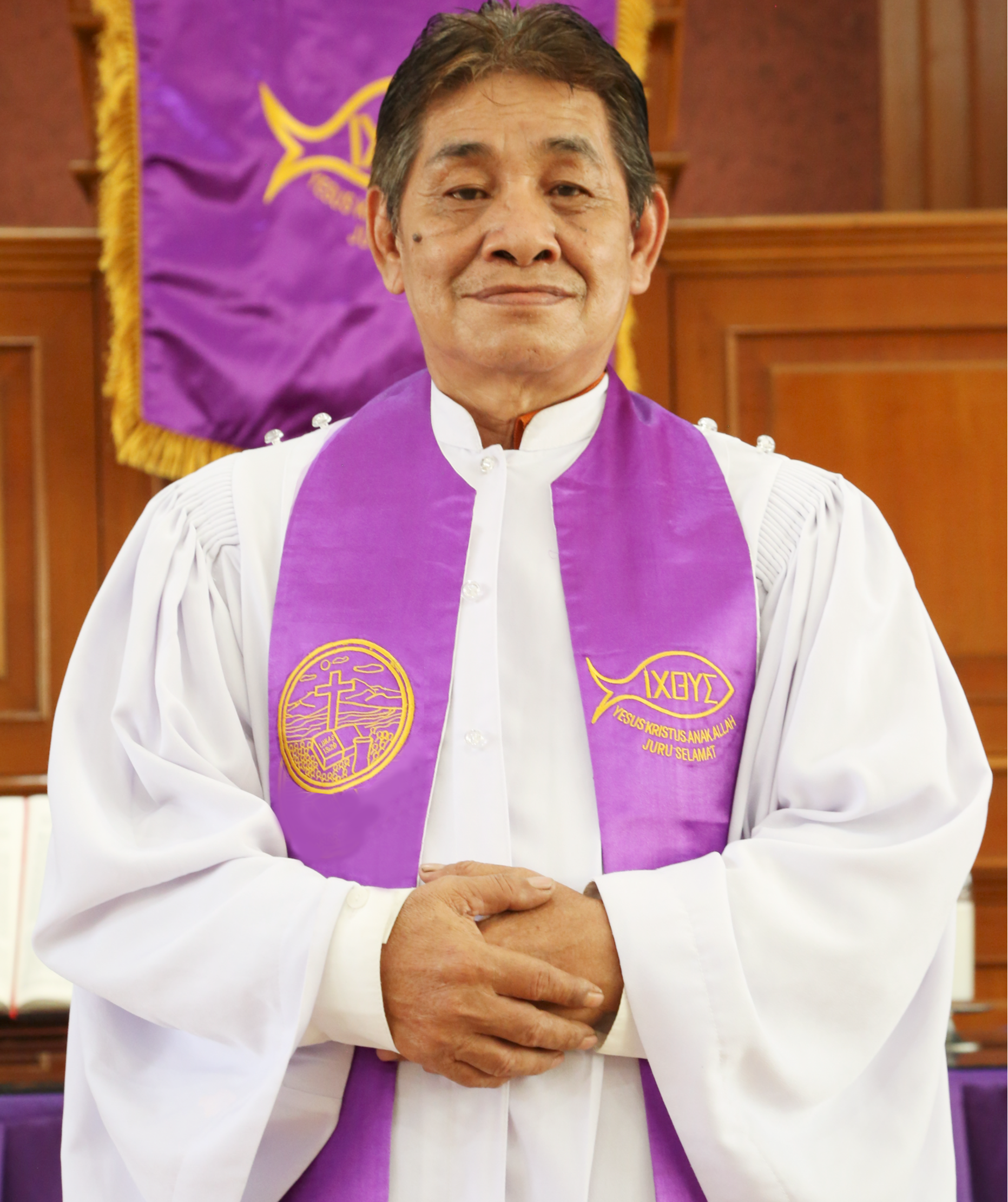 Pdt Yeremias Amos Lombok