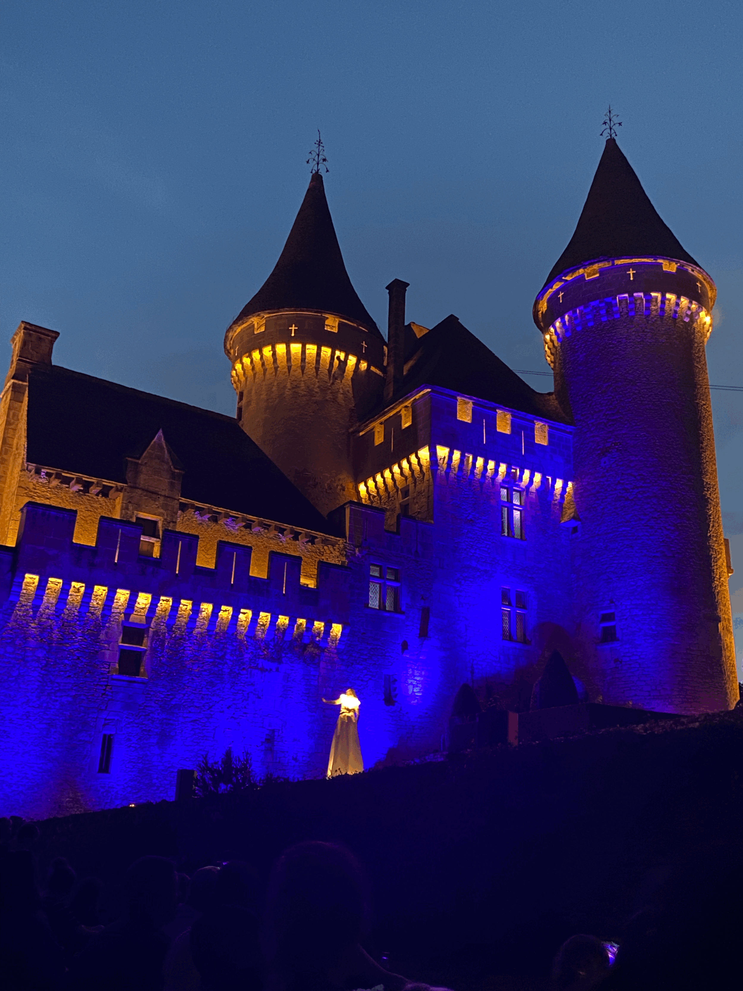 Château de Puymartin e il Bal des Dames Blanches: una notte fuori dal tempo in Dordogna